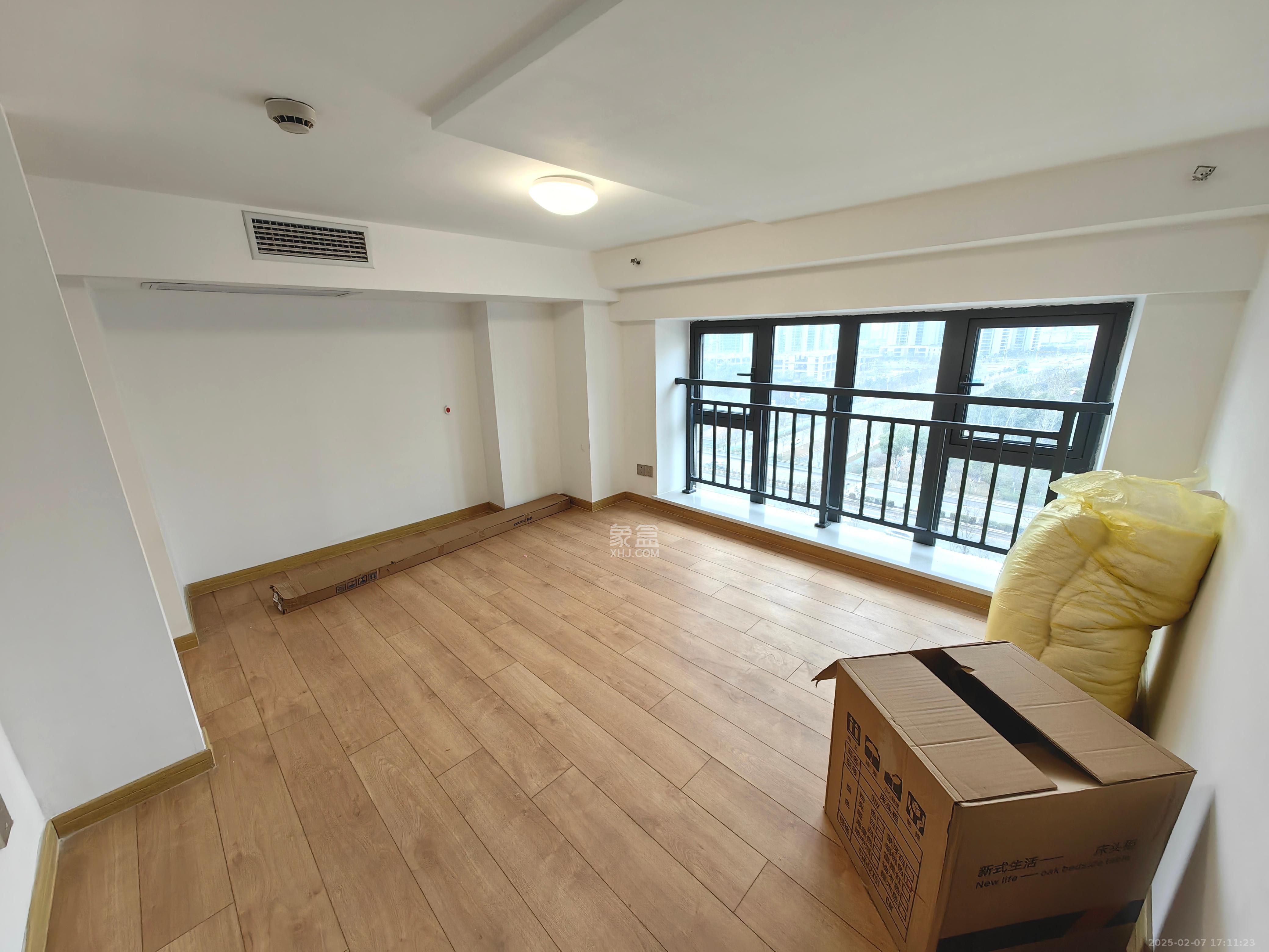 梦想新天地 3室1厅1卫 2500.0元/月 梦想新天地 3室1厅1卫 2500.0元/月室内图