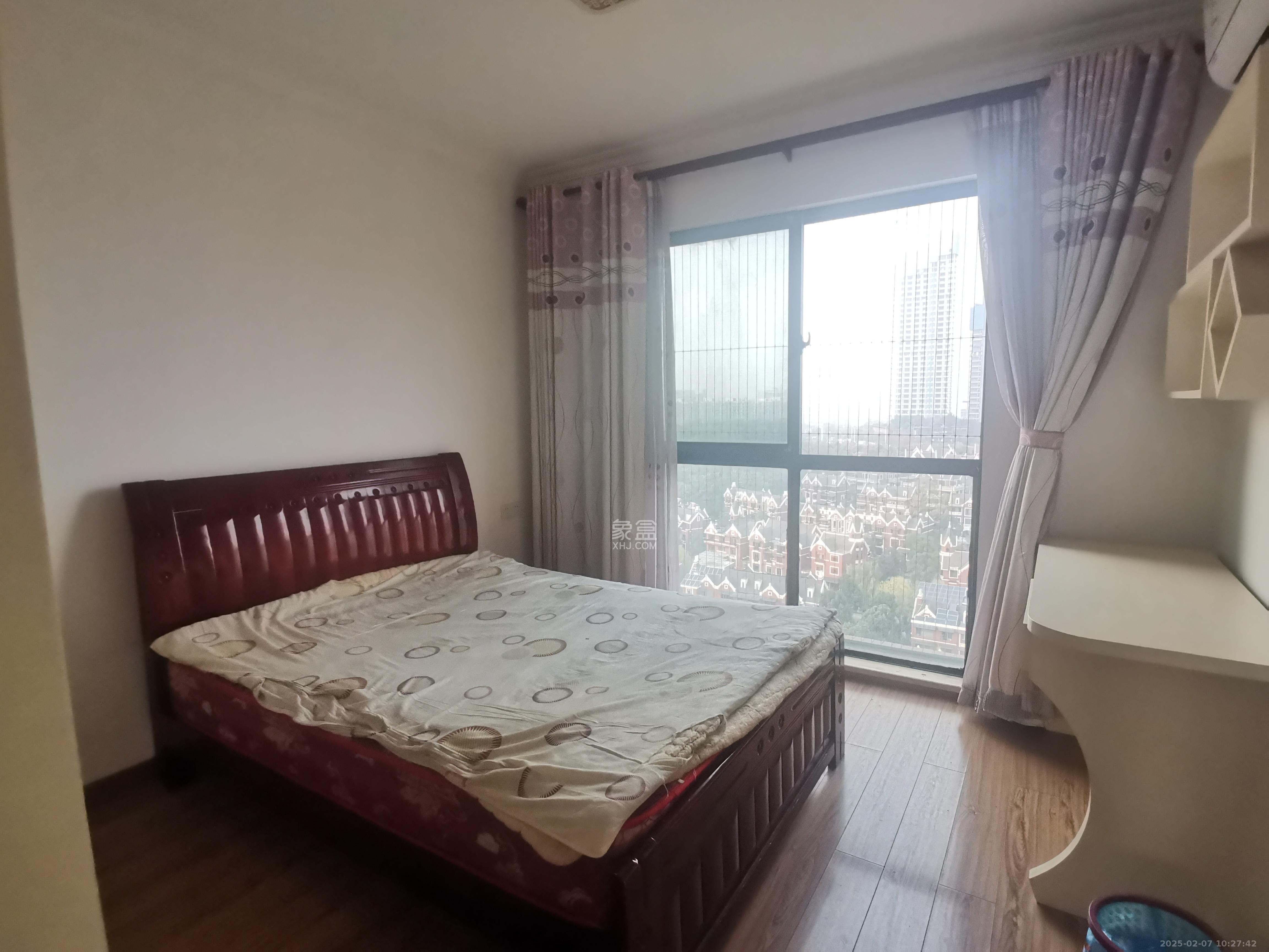 优山美地  3室2厅2卫    2500.0元/月室内图