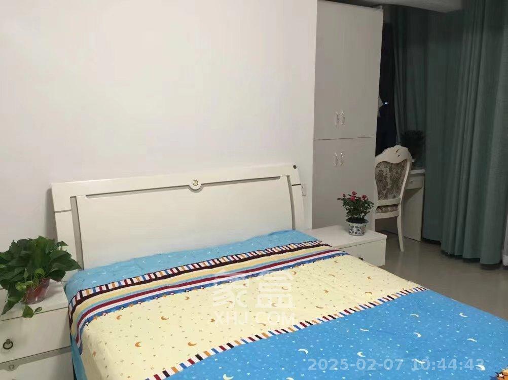 中建芙蓉嘉苑  3室2厅2卫   2800.00元/月室内图