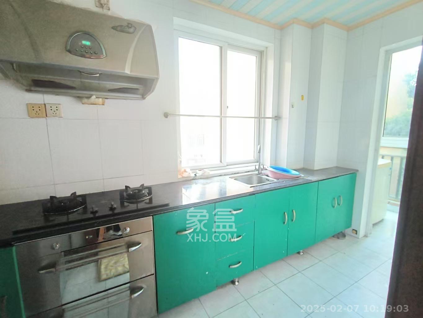 圣爵菲斯 2室2厅1卫 1800.0元/月 圣爵菲斯 2室2厅1卫 1800.0元/月室内图