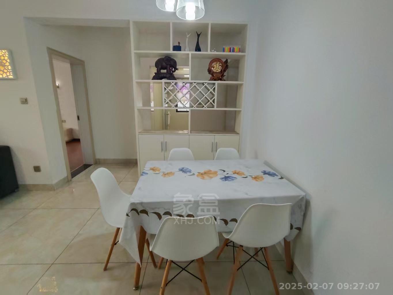 中建御山和苑 2室2厅1卫 2200.0元/月 中建御山和苑 2室2厅1卫 2200.0元/月室内图