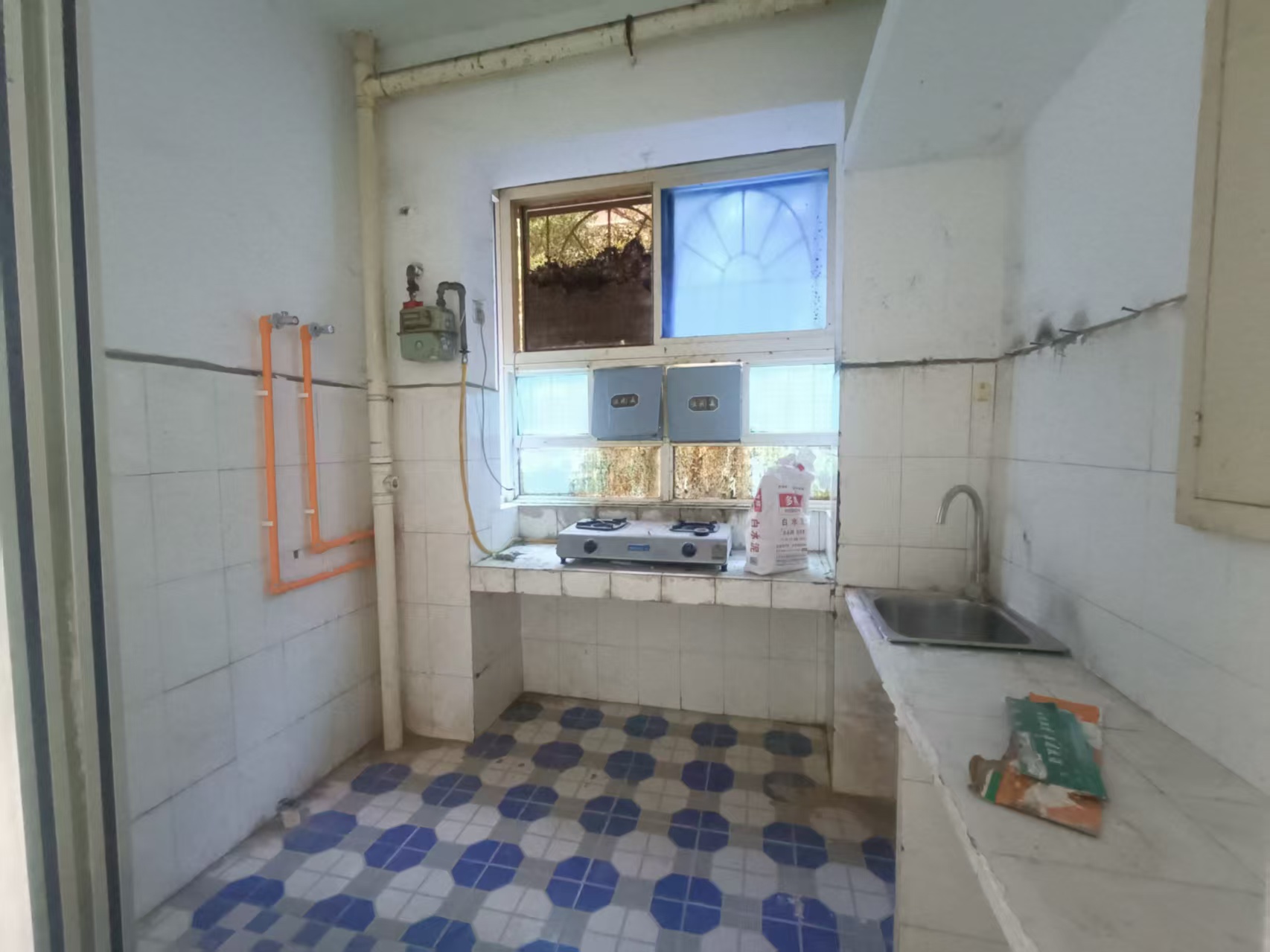 娄底市公安局老家属院 3室1厅1卫 1100.0元/月 娄底市公安局老家属院 3室1厅1卫 1100.0元/月室内图