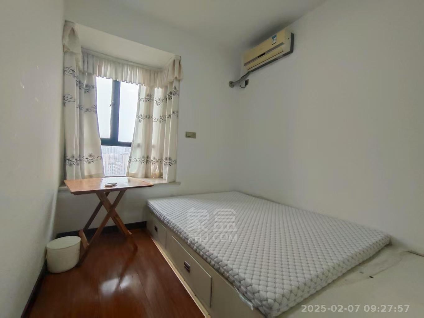 中建御山和苑 2室2厅1卫 2200.0元/月 中建御山和苑 2室2厅1卫 2200.0元/月室内图