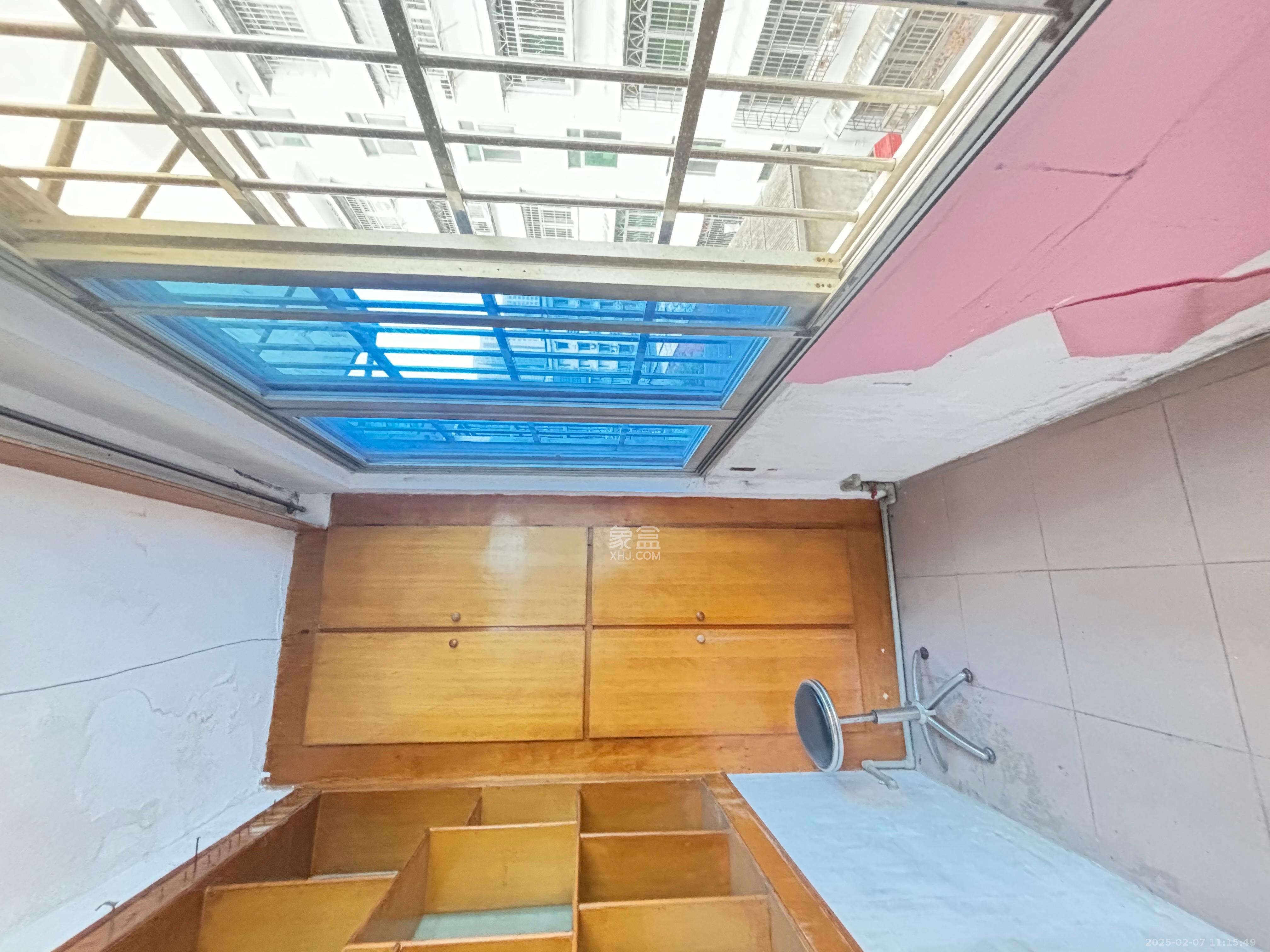 复兴街(陈家巷)散盘 2室1厅1卫 1400.0元/月 复兴街(陈家巷)散盘 2室1厅1卫 1400.0元/月室内图