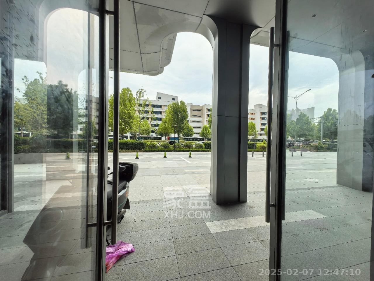 绿城招商桂语雲峯   40.66㎡      6000.0元/月