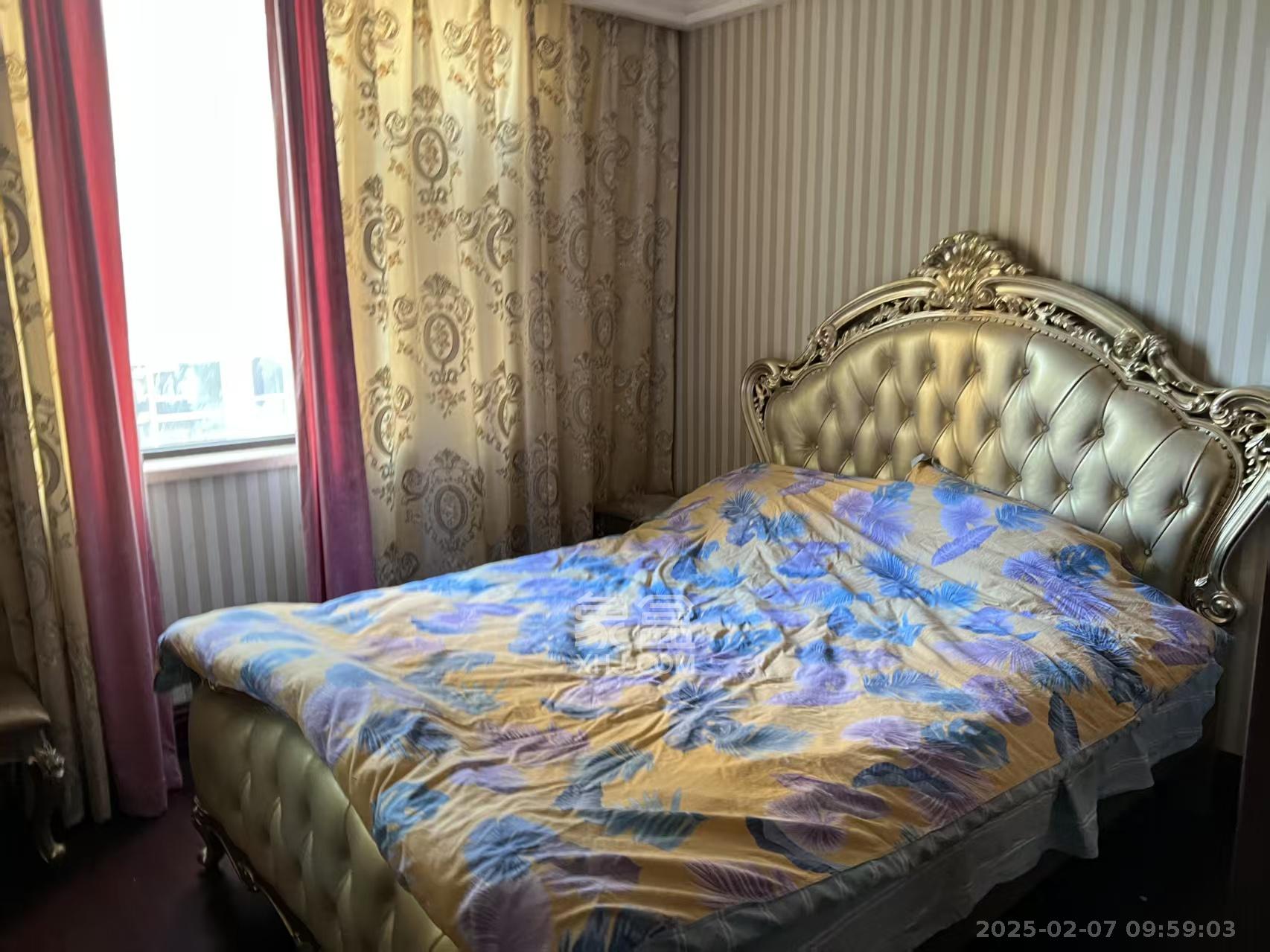 运达中央广场一、二期 4室2厅3卫 15000.0元/月 运达中央广场一、二期 4室2厅3卫 15000.0元/月室内图