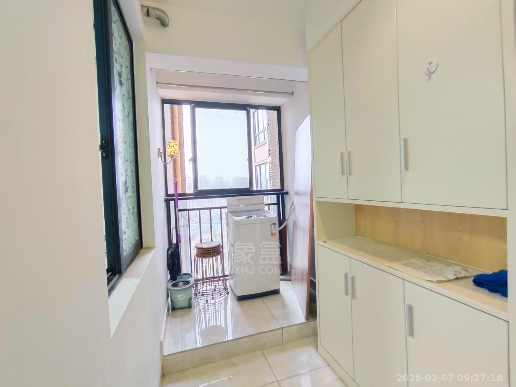 中建御山和苑 2室2厅1卫 2200.0元/月 中建御山和苑 2室2厅1卫 2200.0元/月室内图