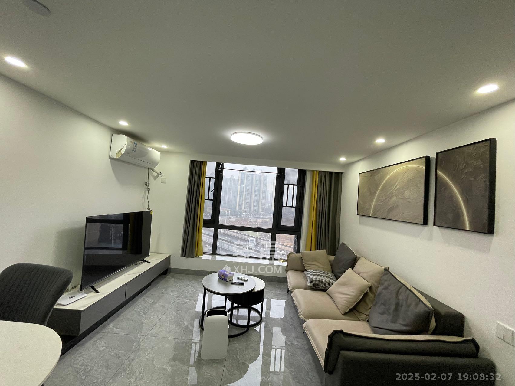 藏珑湖上公馆 1室1厅1卫 2400.0元/月 藏珑湖上公馆 1室1厅1卫 2400.0元/月室内图