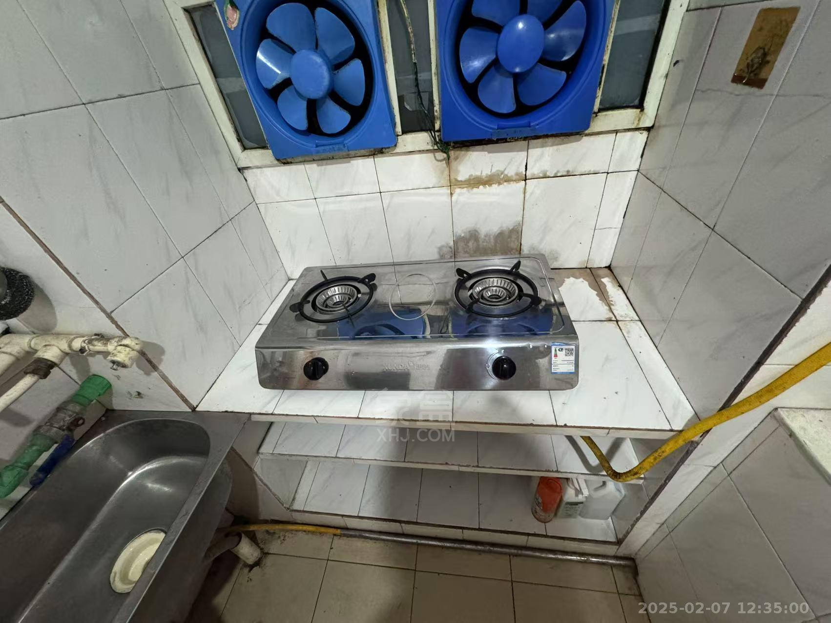 金桂小区曹一二三村 2室1厅1卫 800.0元/月 金桂小区曹一二三村 2室1厅1卫 800.0元/月室内图