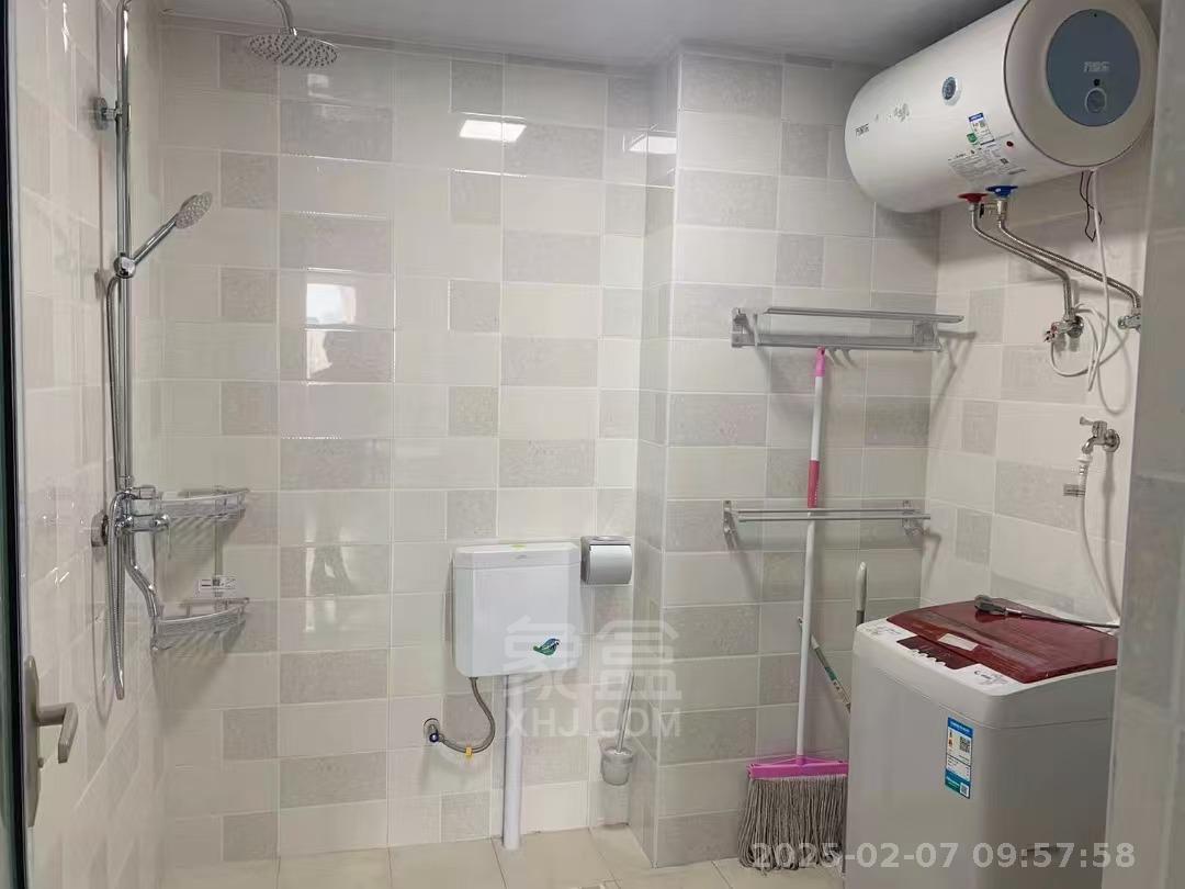 汇金财智天下 1室1厅1卫 1300.0元/月 汇金财智天下 1室1厅1卫 1300.0元/月室内图