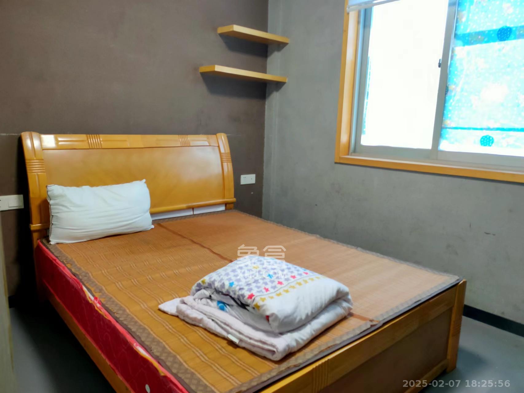 碧翠园(中房) 1室1厅1卫 1200.0元/月 碧翠园(中房) 1室1厅1卫 1200.0元/月室内图