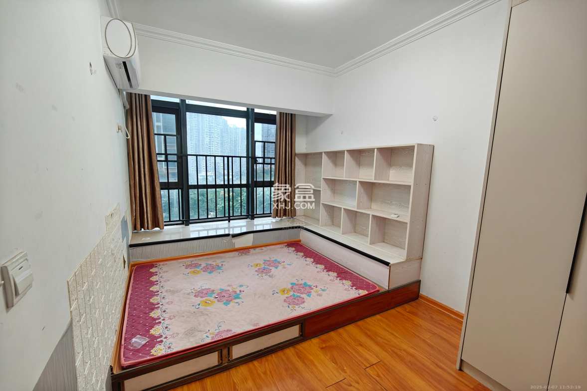 美的城一期 3室2厅2卫 1680.0元/月 美的城一期 3室2厅2卫 1680.0元/月室内图