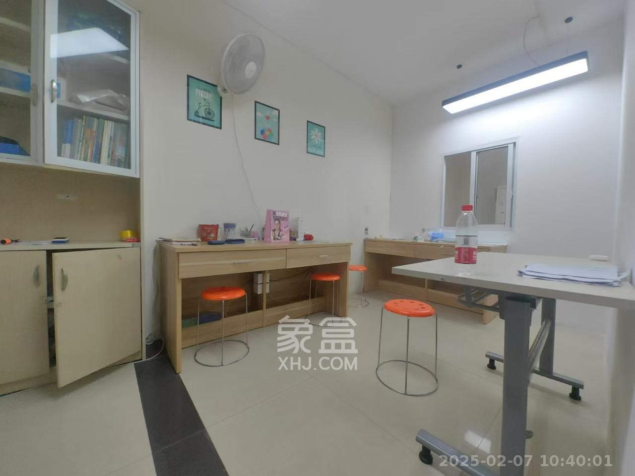 兴威名座 2室2厅1卫 3000.0元/月 兴威名座 2室2厅1卫 3000.0元/月室内图