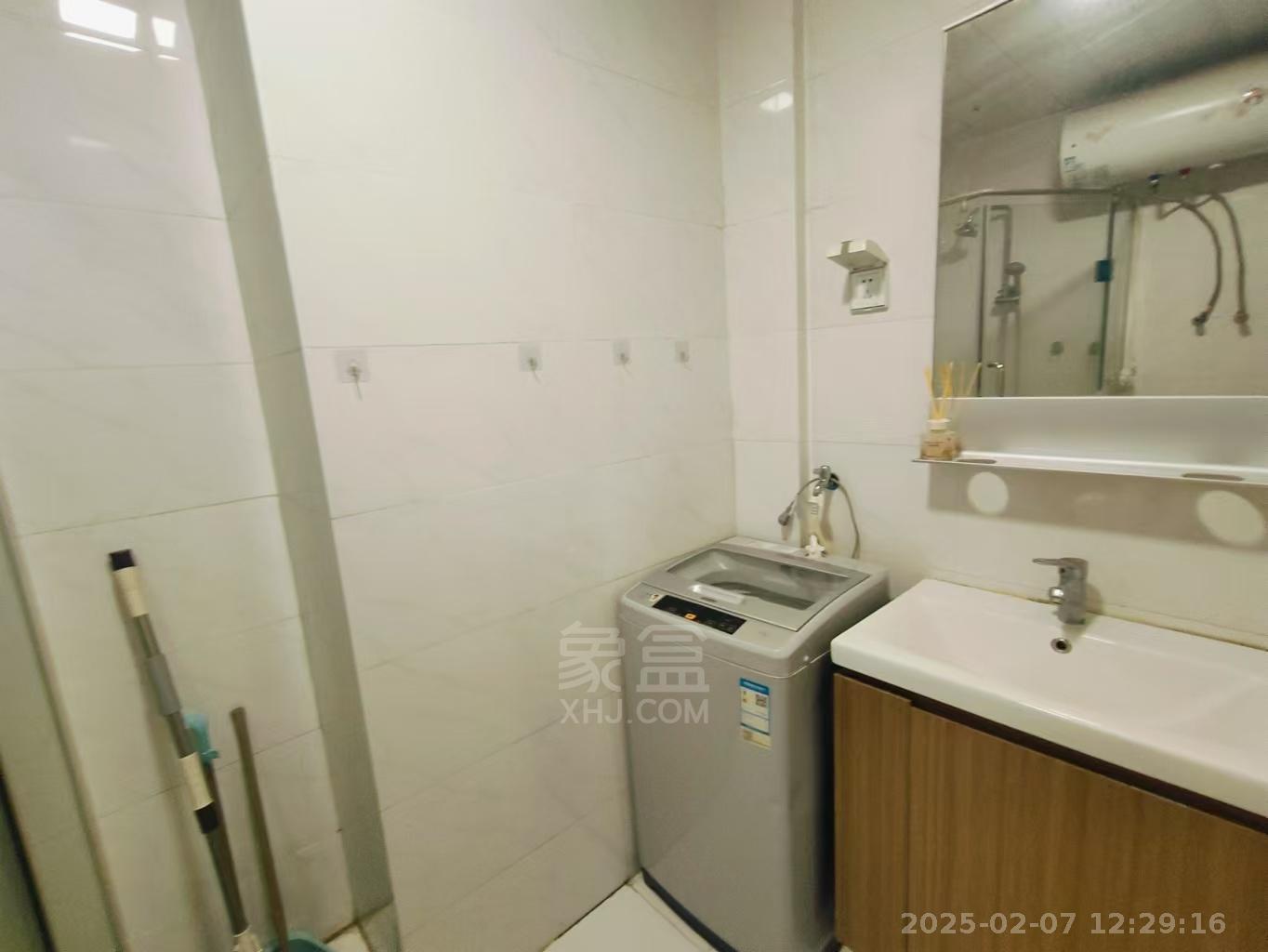 碧桂园  1室1厅1卫    1000.0元/月 碧桂园  1室1厅1卫    1000.0元/月室内图