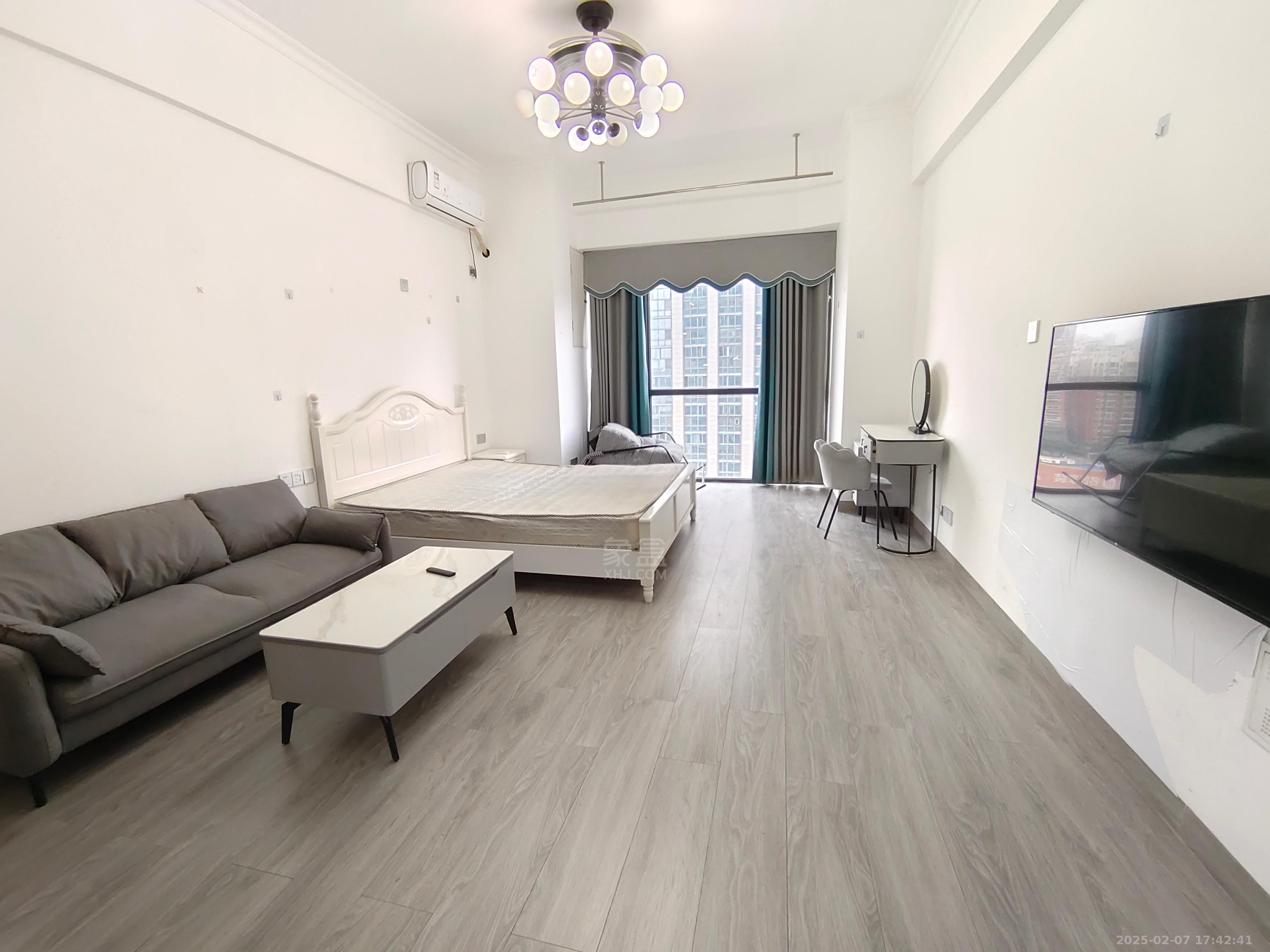 朗廷览江 1室1厅1卫 1500.0元/月 朗廷览江 1室1厅1卫 1500.0元/月室内图