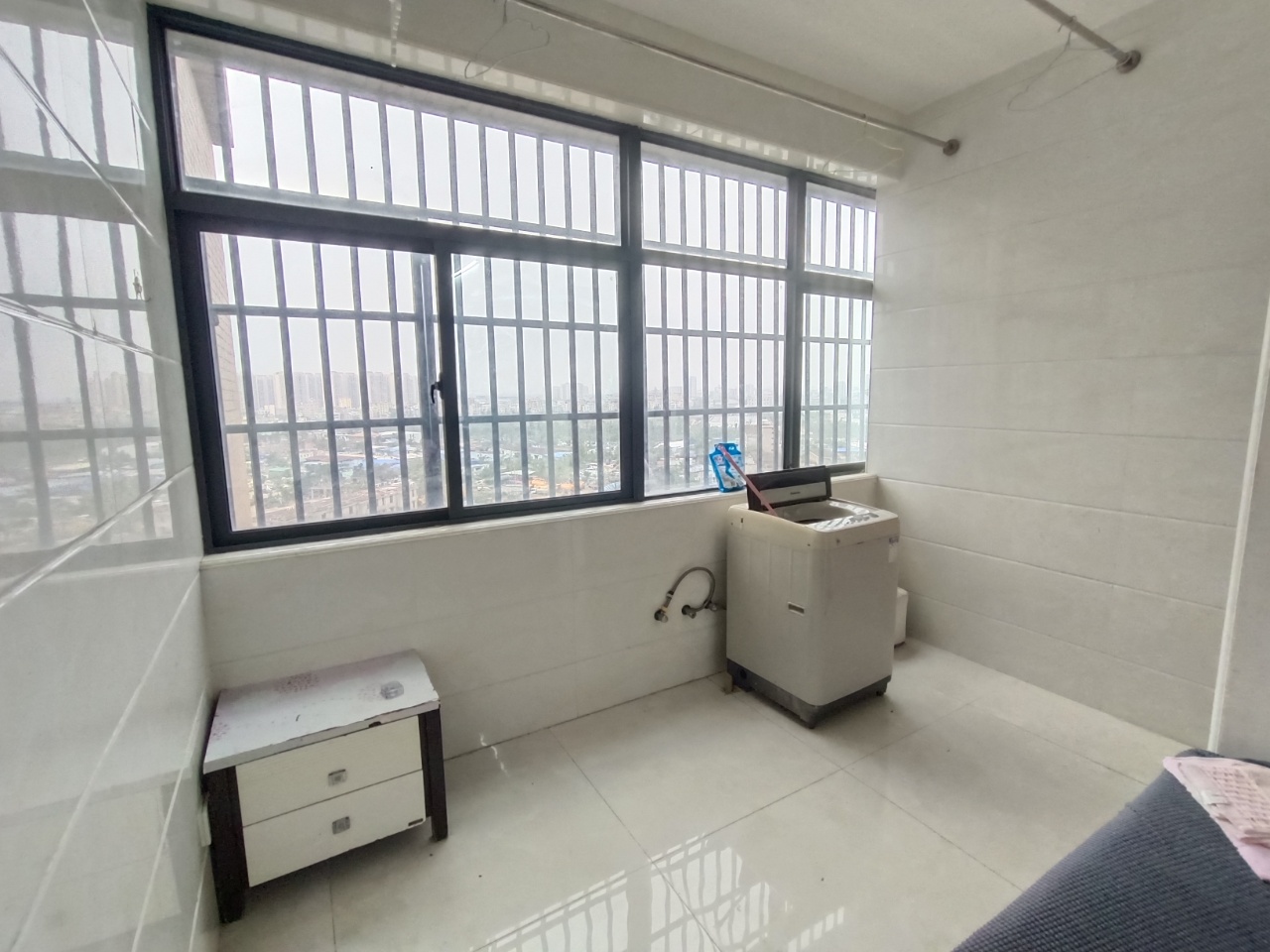 万花坊金城雅舍 3室2厅2卫 2100.0元/月 万花坊金城雅舍 3室2厅2卫 2100.0元/月室内图