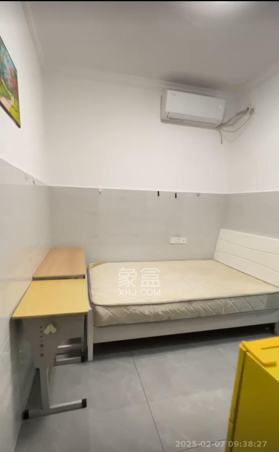 新合四村 1室1厅1卫 950.0元/月 新合四村 1室1厅1卫 950.0元/月室内图