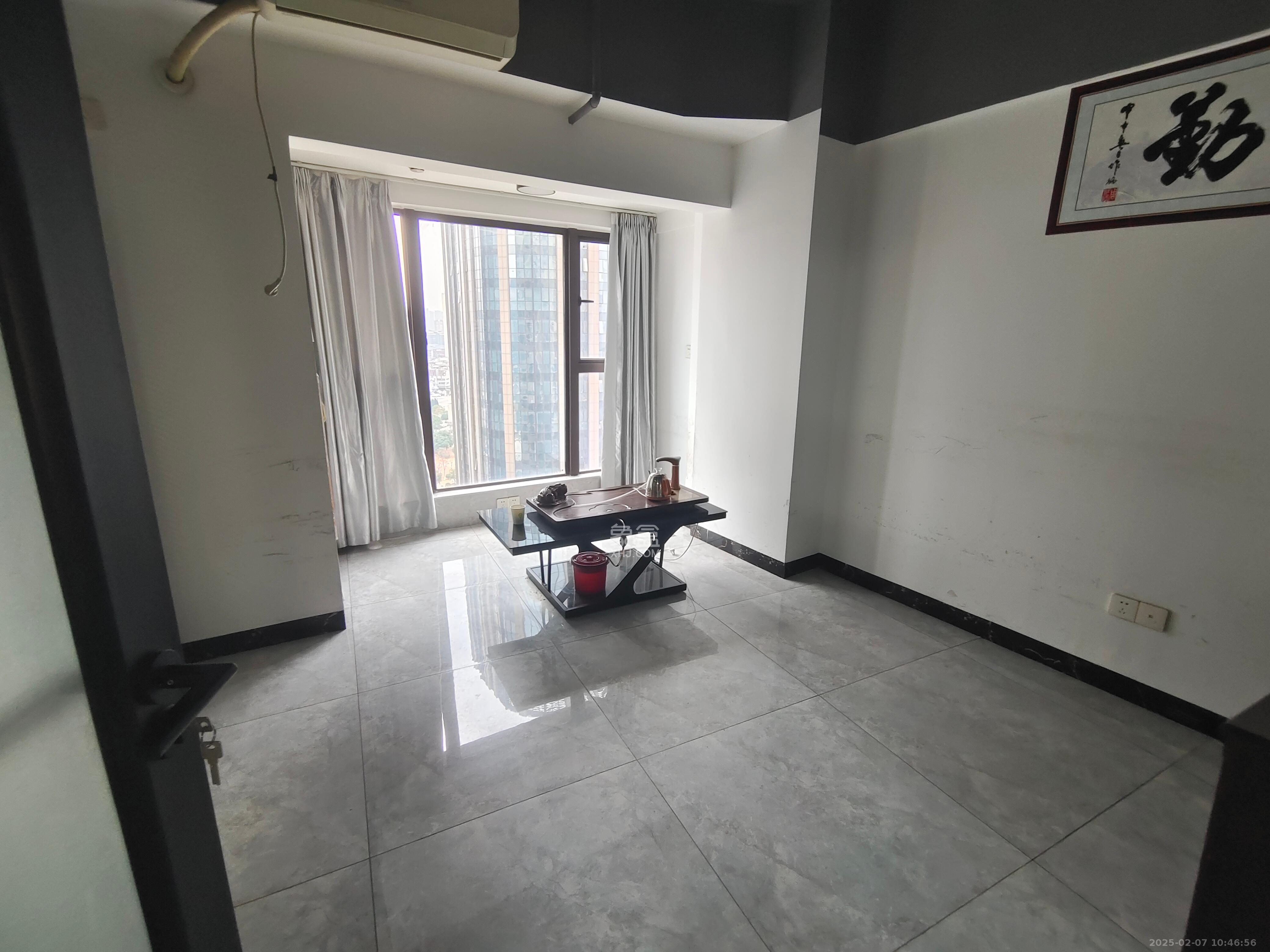 高升时代广场(冠铭商务中心) 1室1厅1卫 2000.0元/月 高升时代广场(冠铭商务中心) 1室1厅1卫 2000.0元/月室内图