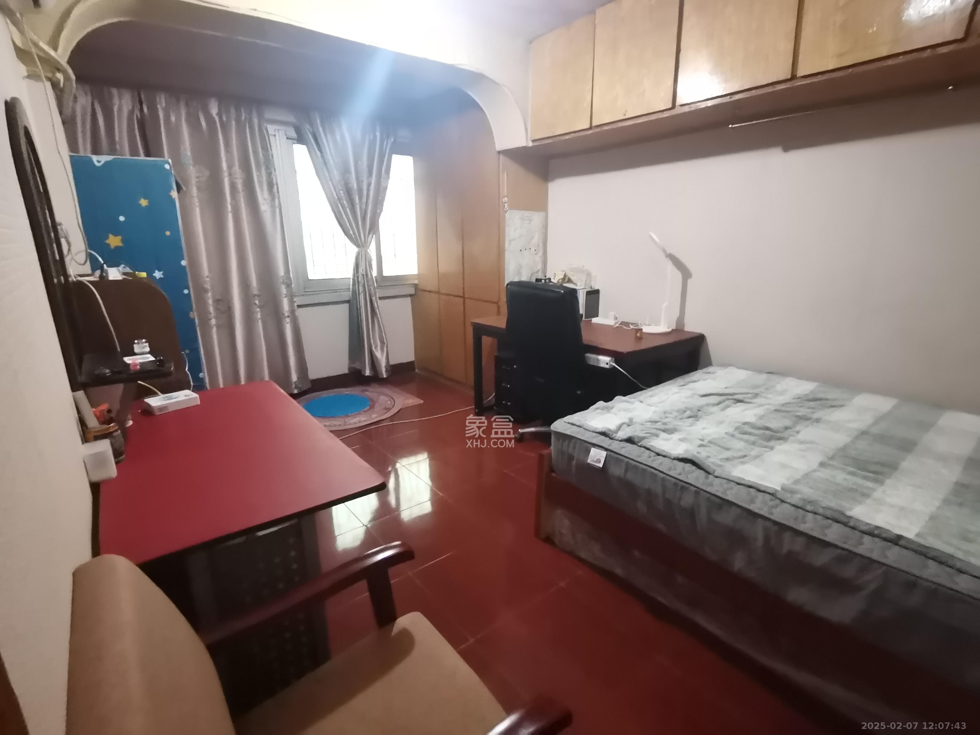 安居楼  1室1厅1卫    1000.0元/月 安居楼  1室1厅1卫    1000.0元/月室内图