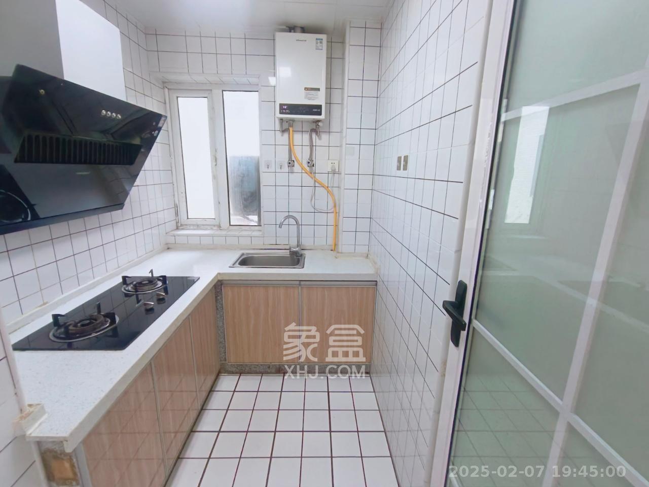 山与墅  3室2厅1卫   1800.00元/月室内图
