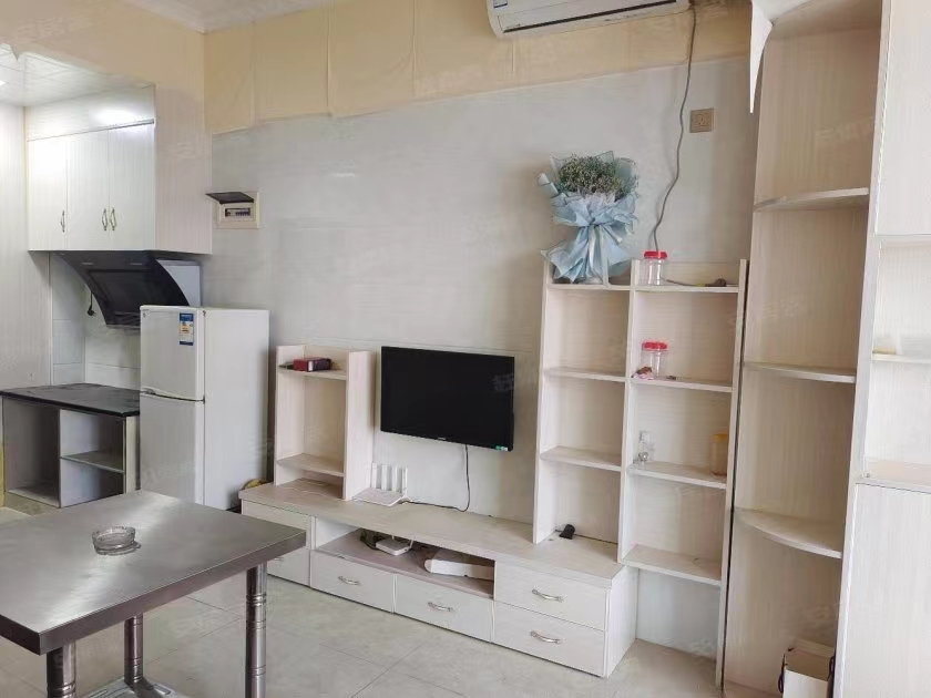 五洲富隆中心  1室1厅1卫    1100.0元/月室内图