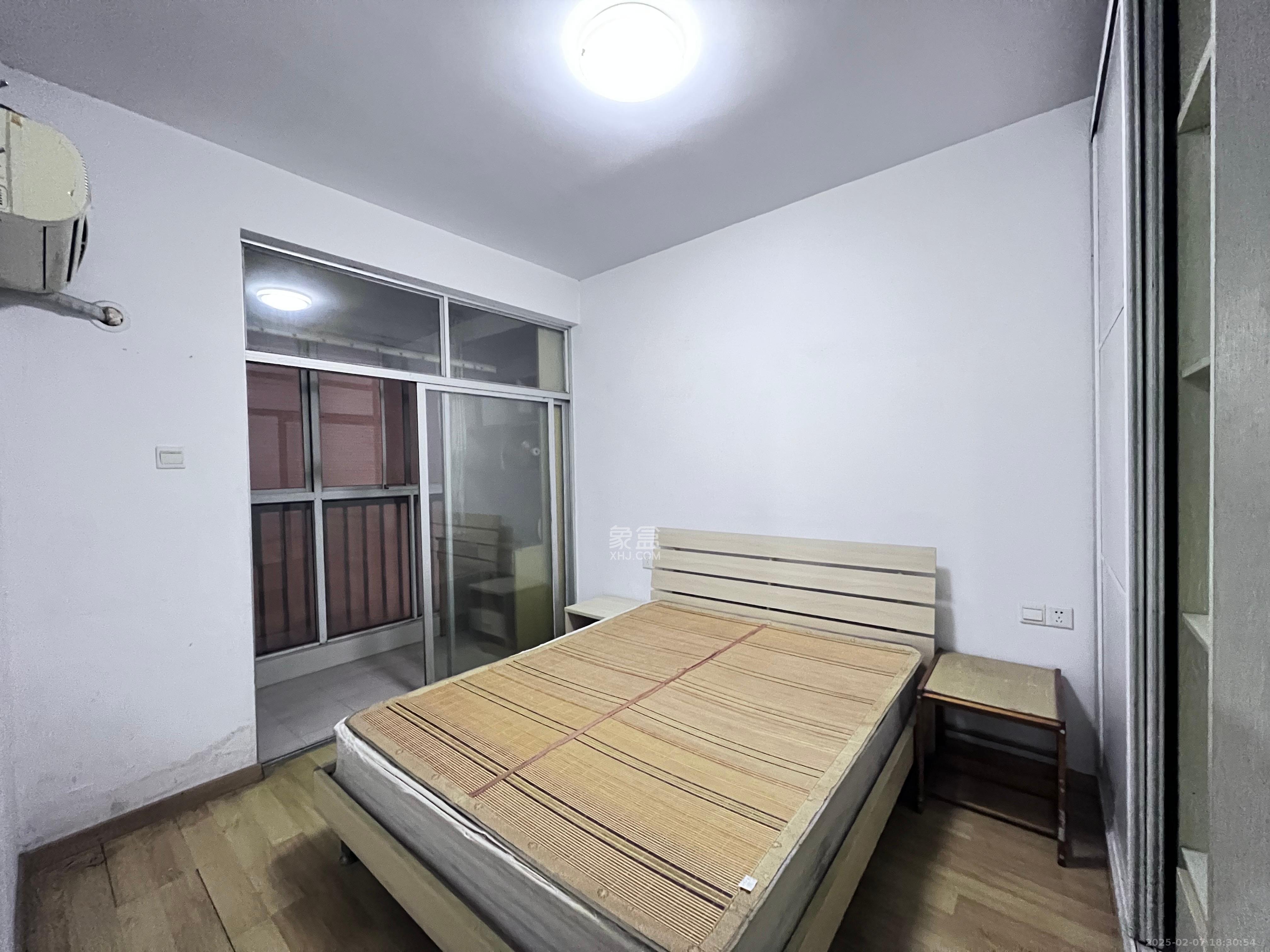 香海西岸 2室2厅1卫 2500.0元/月 香海西岸 2室2厅1卫 2500.0元/月室内图