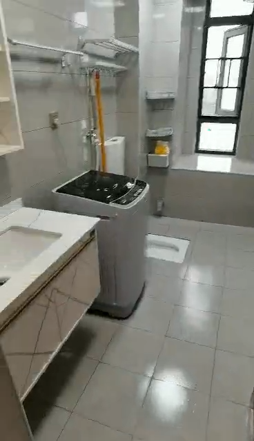 宁邦中心(文华里) 3室2厅2卫 2280.0元/月 宁邦中心(文华里) 3室2厅2卫 2280.0元/月室内图