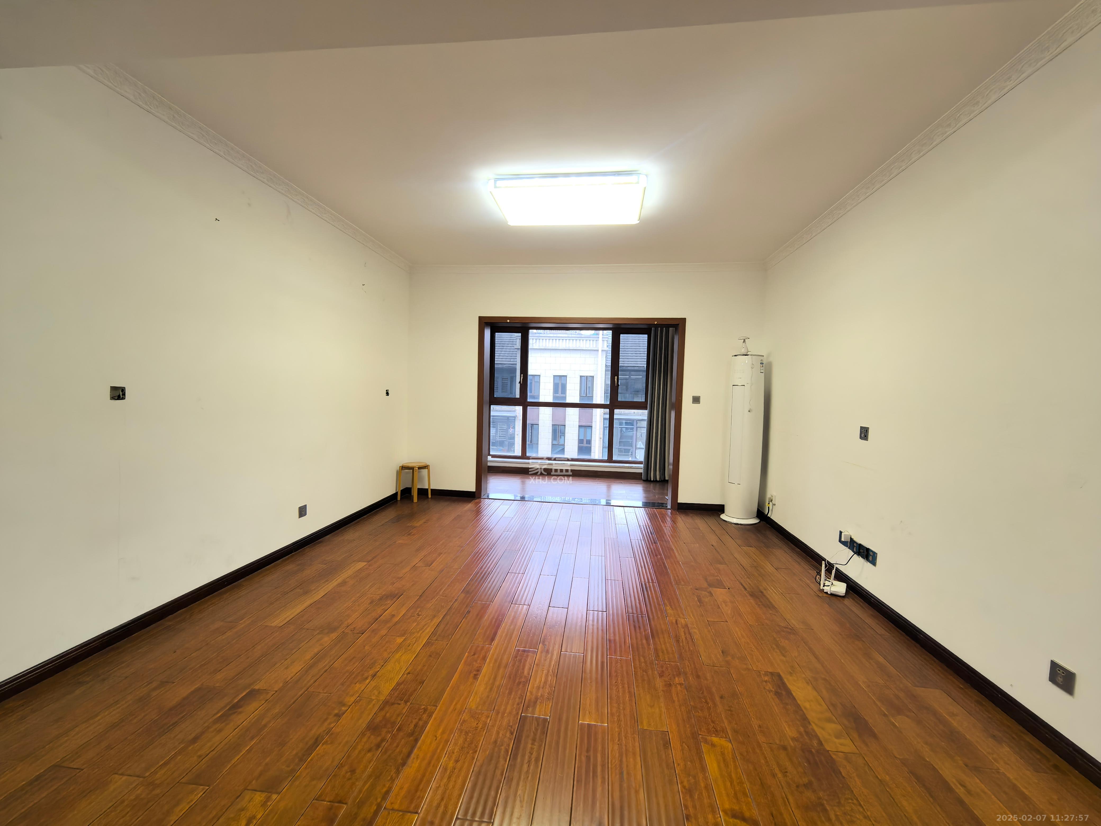 奥克斯缔壹城 5室2厅1卫 3000.0元/月 奥克斯缔壹城 5室2厅1卫 3000.0元/月室内图