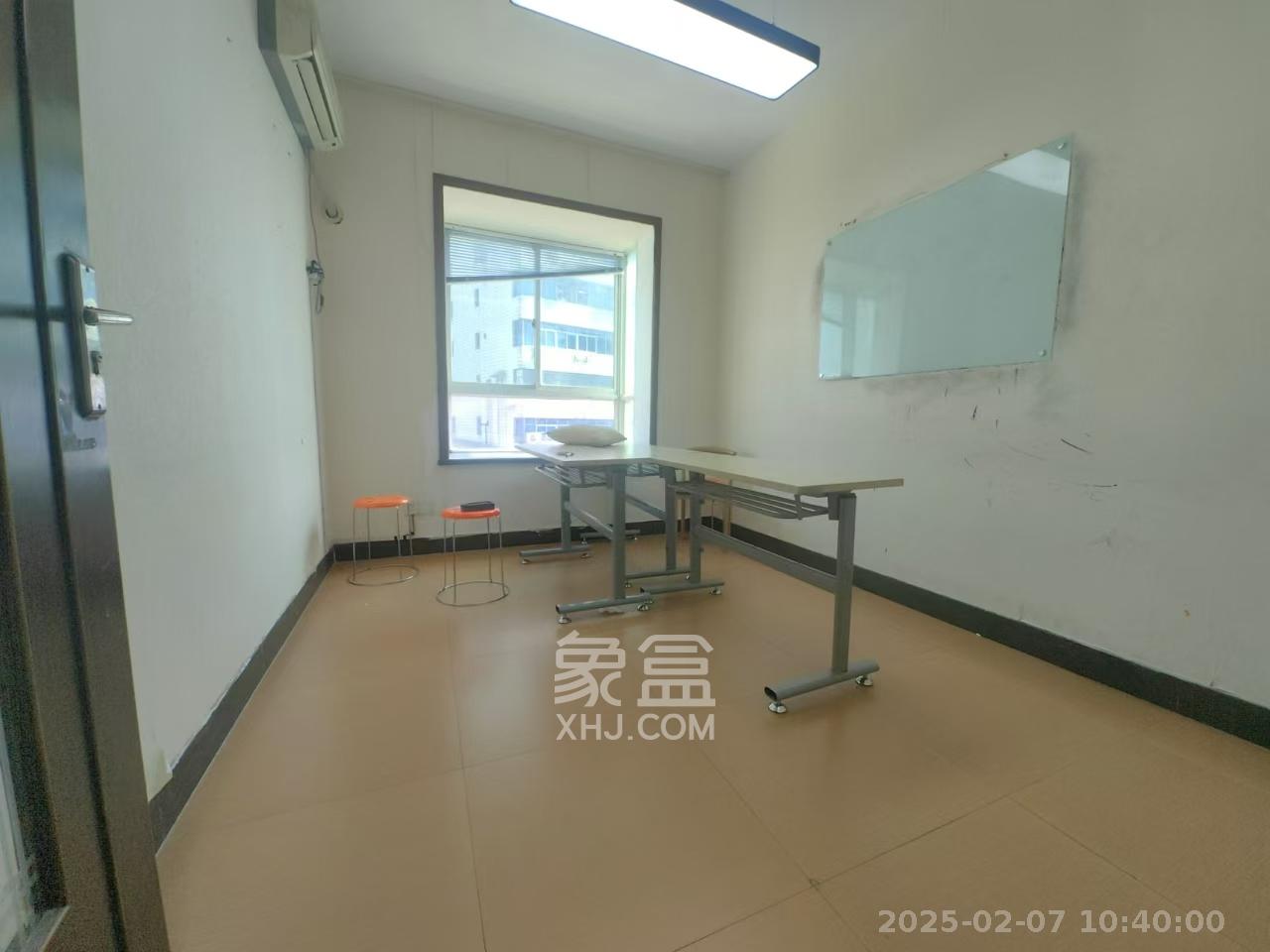 兴威名座 2室2厅1卫 3000.0元/月 兴威名座 2室2厅1卫 3000.0元/月室内图