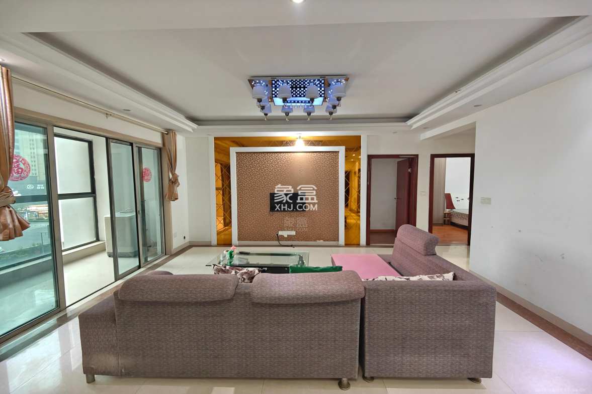 美的城一期 3室2厅2卫 1680.0元/月 美的城一期 3室2厅2卫 1680.0元/月室内图