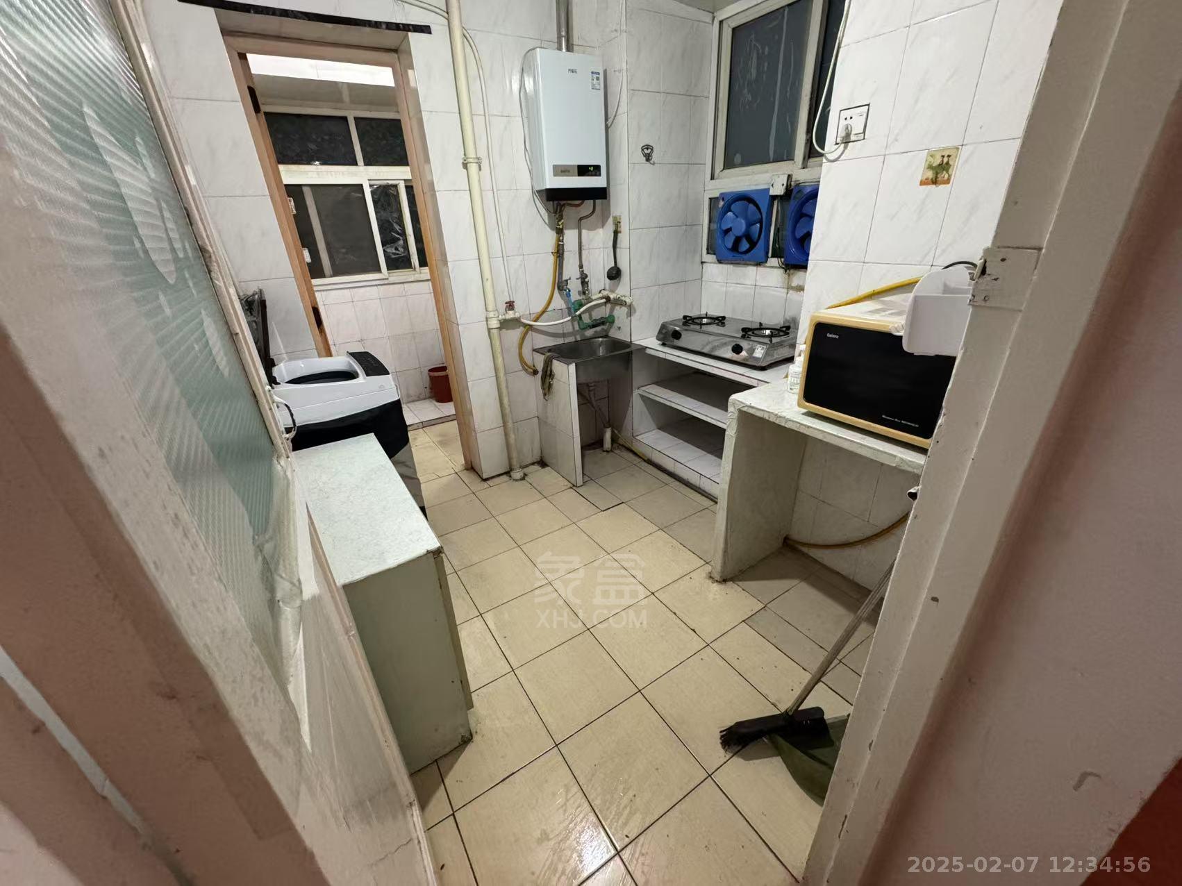 金桂小区曹一二三村 2室1厅1卫 800.0元/月 金桂小区曹一二三村 2室1厅1卫 800.0元/月室内图