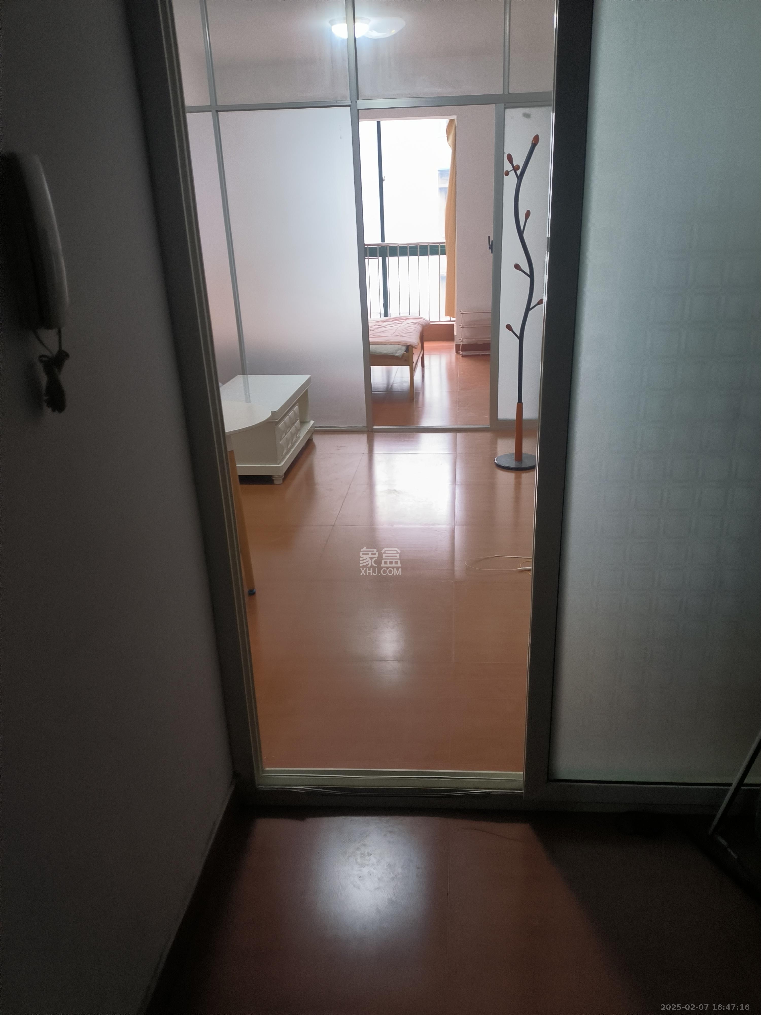 湘江银座  1室1厅1卫   1750.00元/月室内图