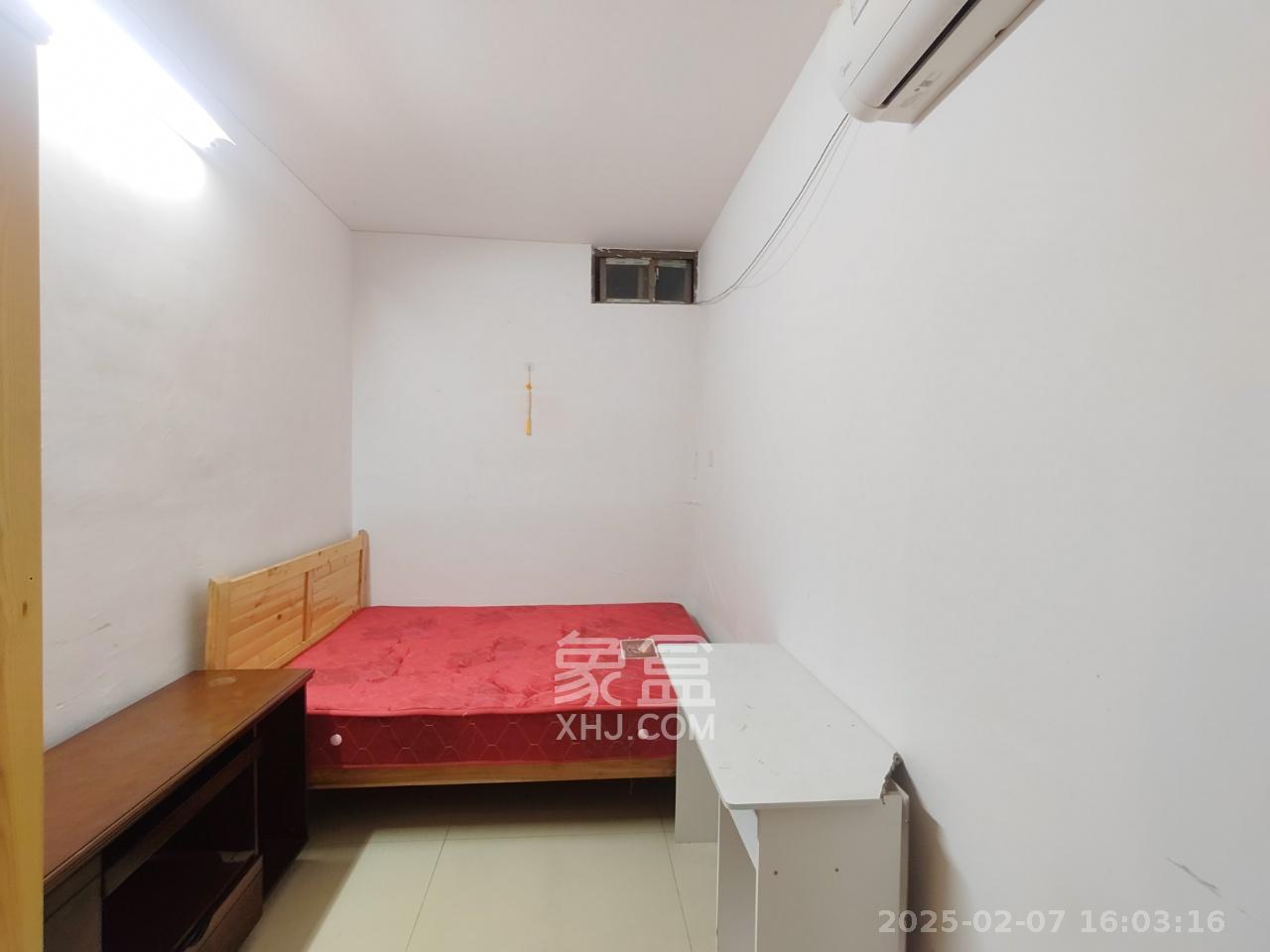 天泽大厦  2室1厅1卫   2000.00元/月室内图