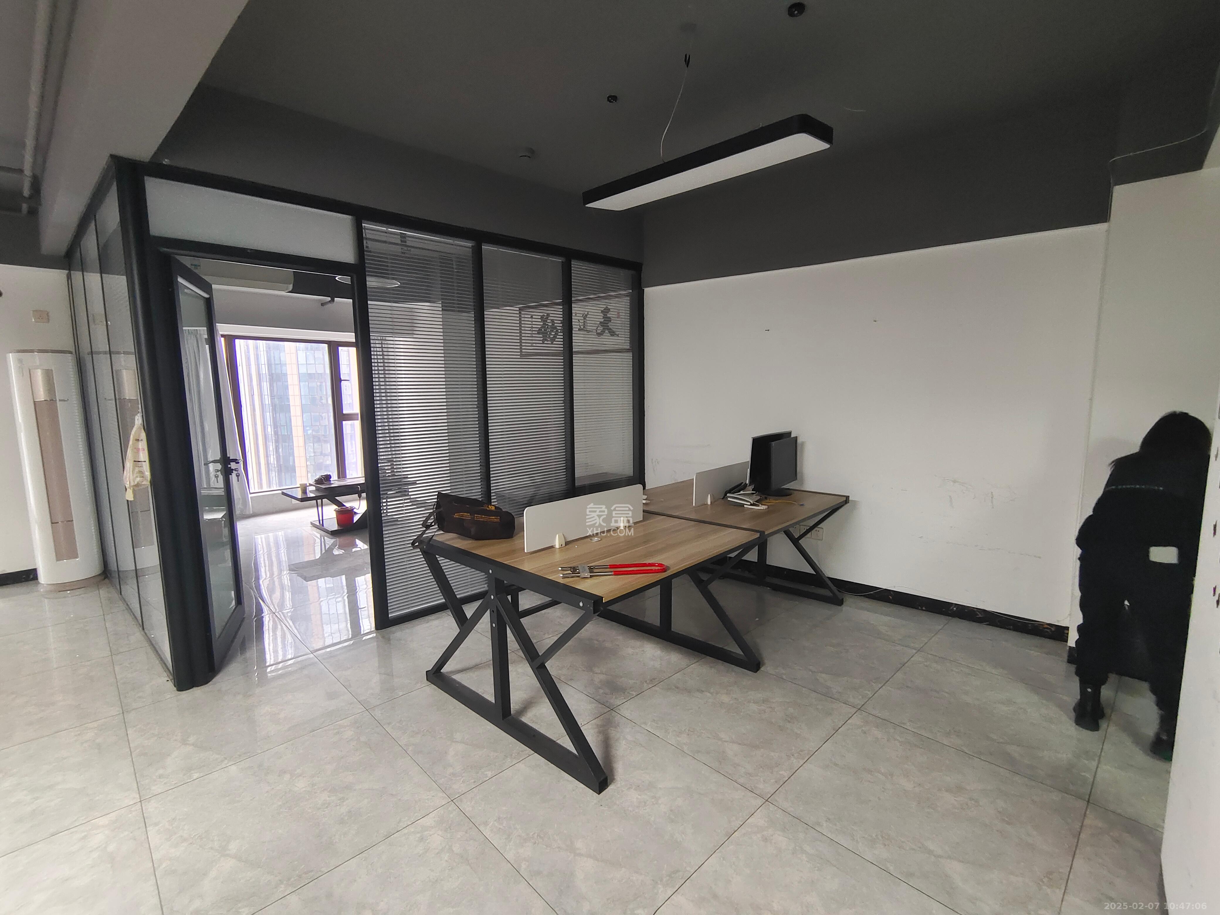 高升时代广场(冠铭商务中心) 1室1厅1卫 2000.0元/月 高升时代广场(冠铭商务中心) 1室1厅1卫 2000.0元/月室内图