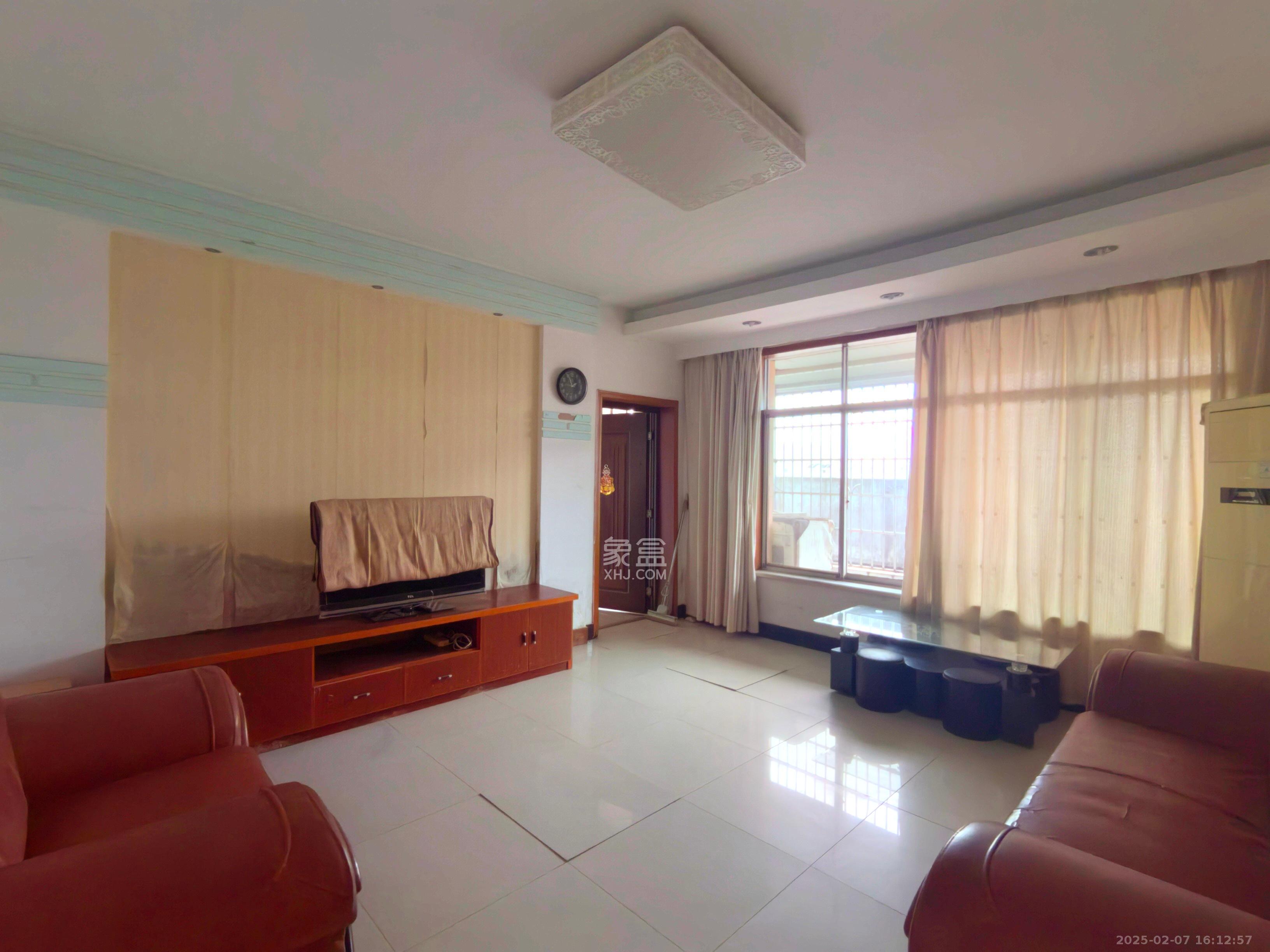 星沙商业步行街  3室2厅1卫    1500.0元/月 星沙商业步行街  3室2厅1卫    1500.0元/月