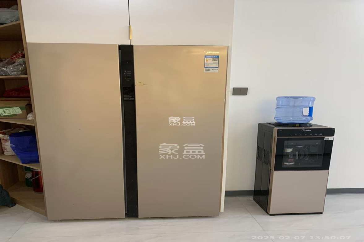 奥克斯滨仕花园(奥克斯洋湖广场/奥克斯中心) 3室2厅1卫 3800.0元/月 奥克斯滨仕花园(奥克斯洋湖广场/奥克斯中心) 3室2厅1卫 3800.0元/月室内图