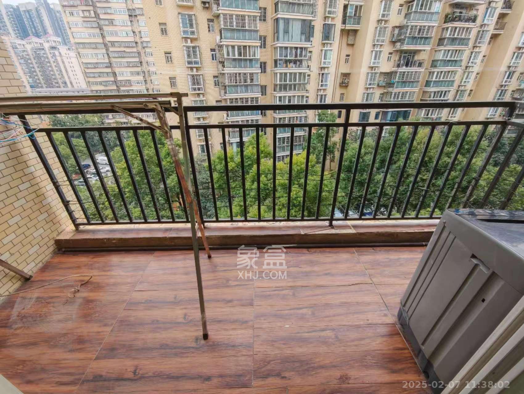 金碧文华 2室2厅1卫 2000.0元/月 金碧文华 2室2厅1卫 2000.0元/月室内图