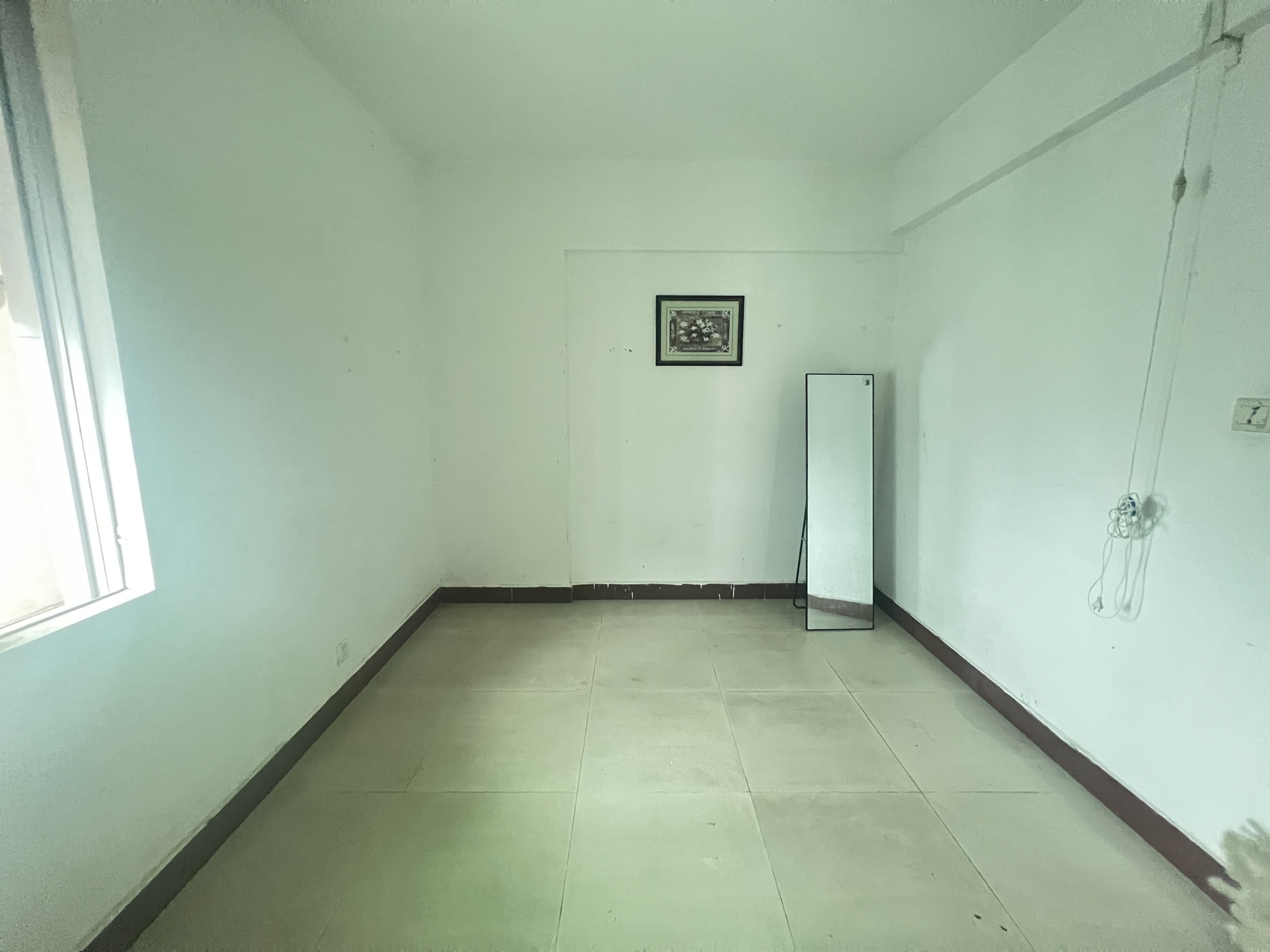 富豪大厦(富豪花园) 3室2厅1卫 125.0万 富豪大厦(富豪花园) 3室2厅1卫 125.0万客厅