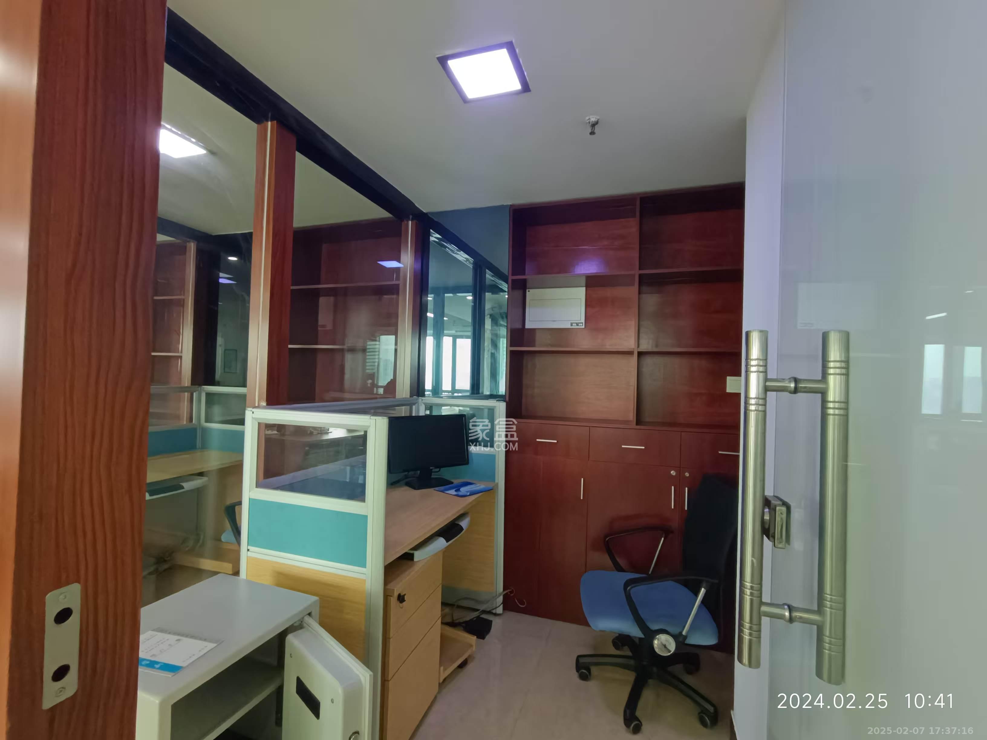 万博汇  1室1厅1卫    1800.0元/月 万博汇  1室1厅1卫    1800.0元/月室内图