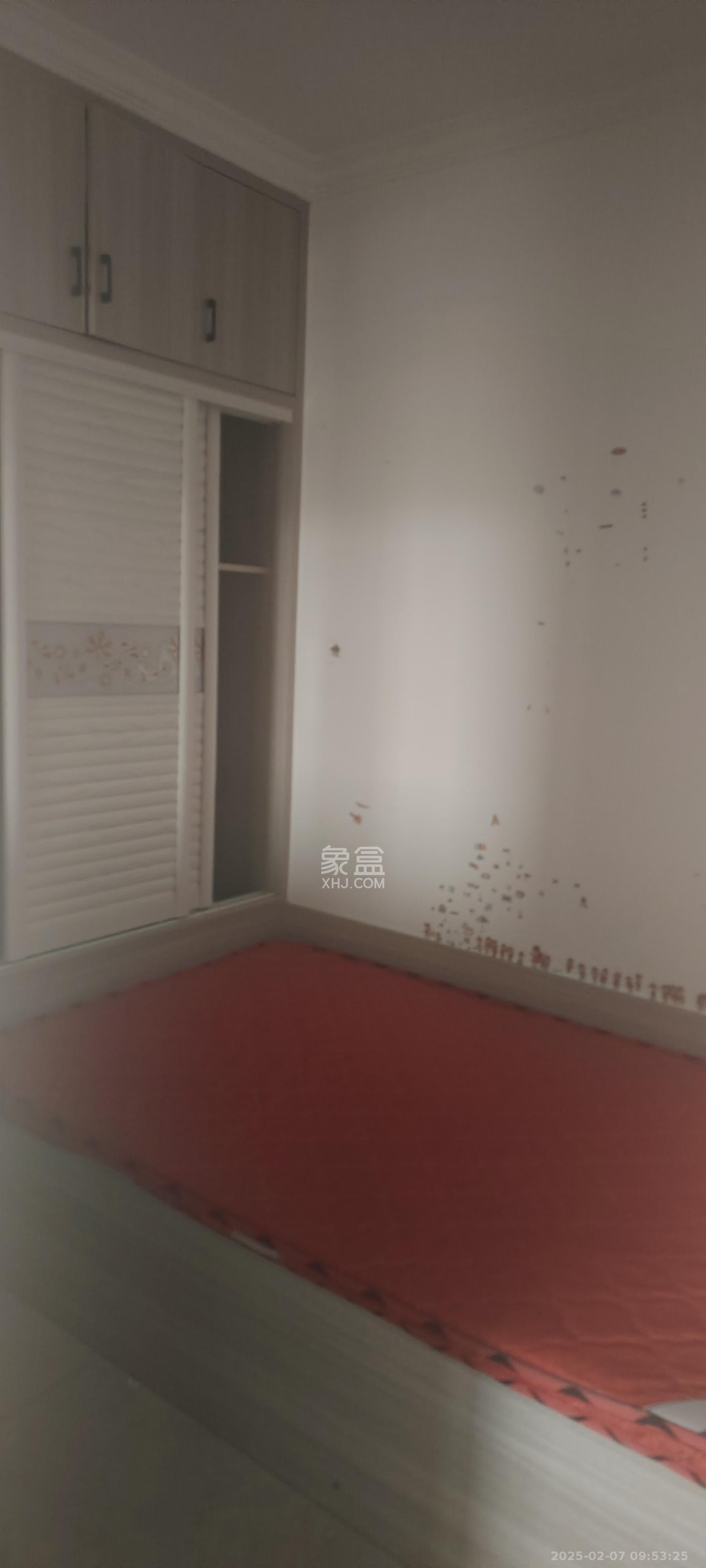 洋湖明园一期  1室1厅1卫    1700.0元/月室内图