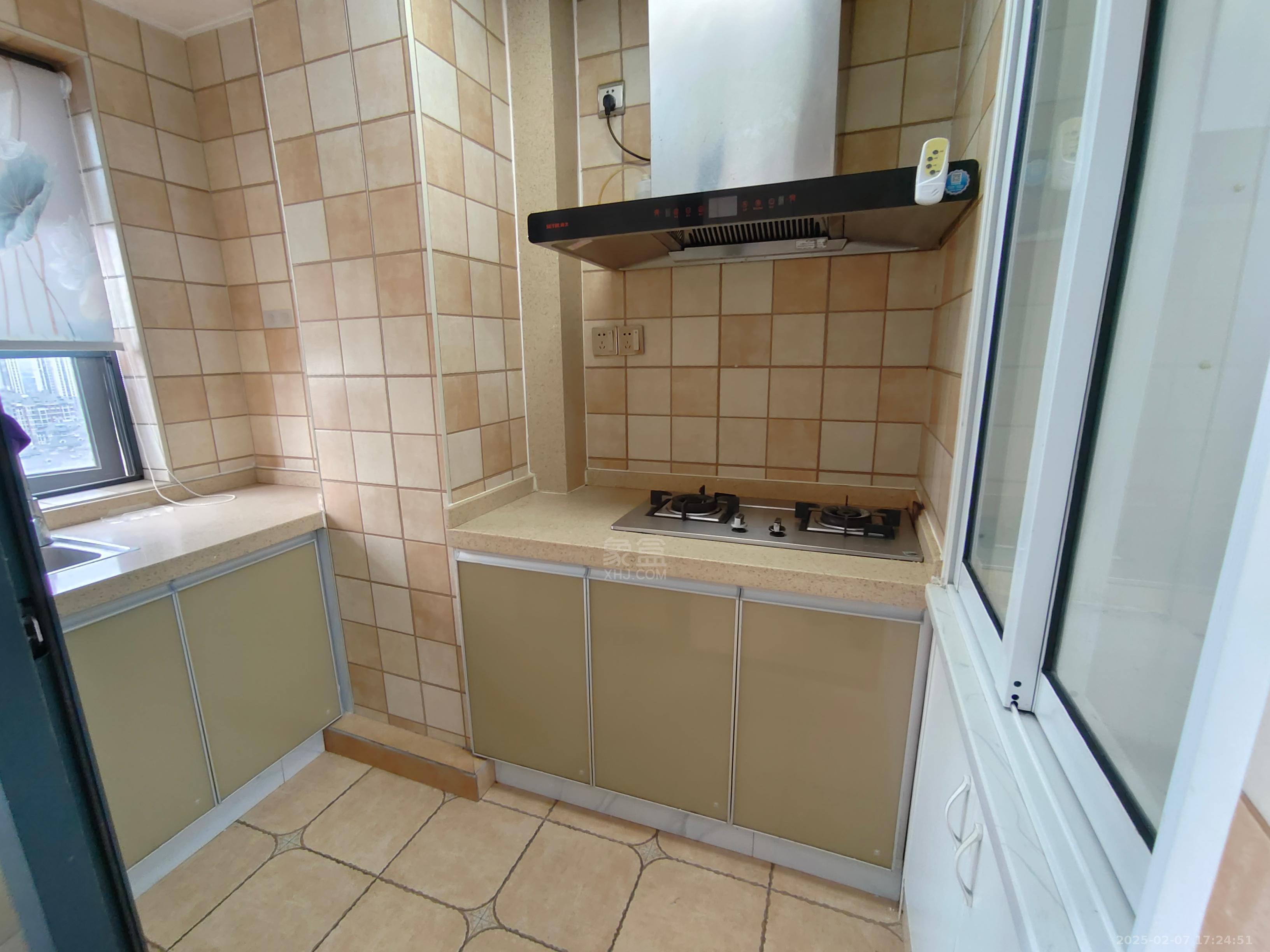 中建御山和苑  1室1厅1卫   1100.00元/月室内图
