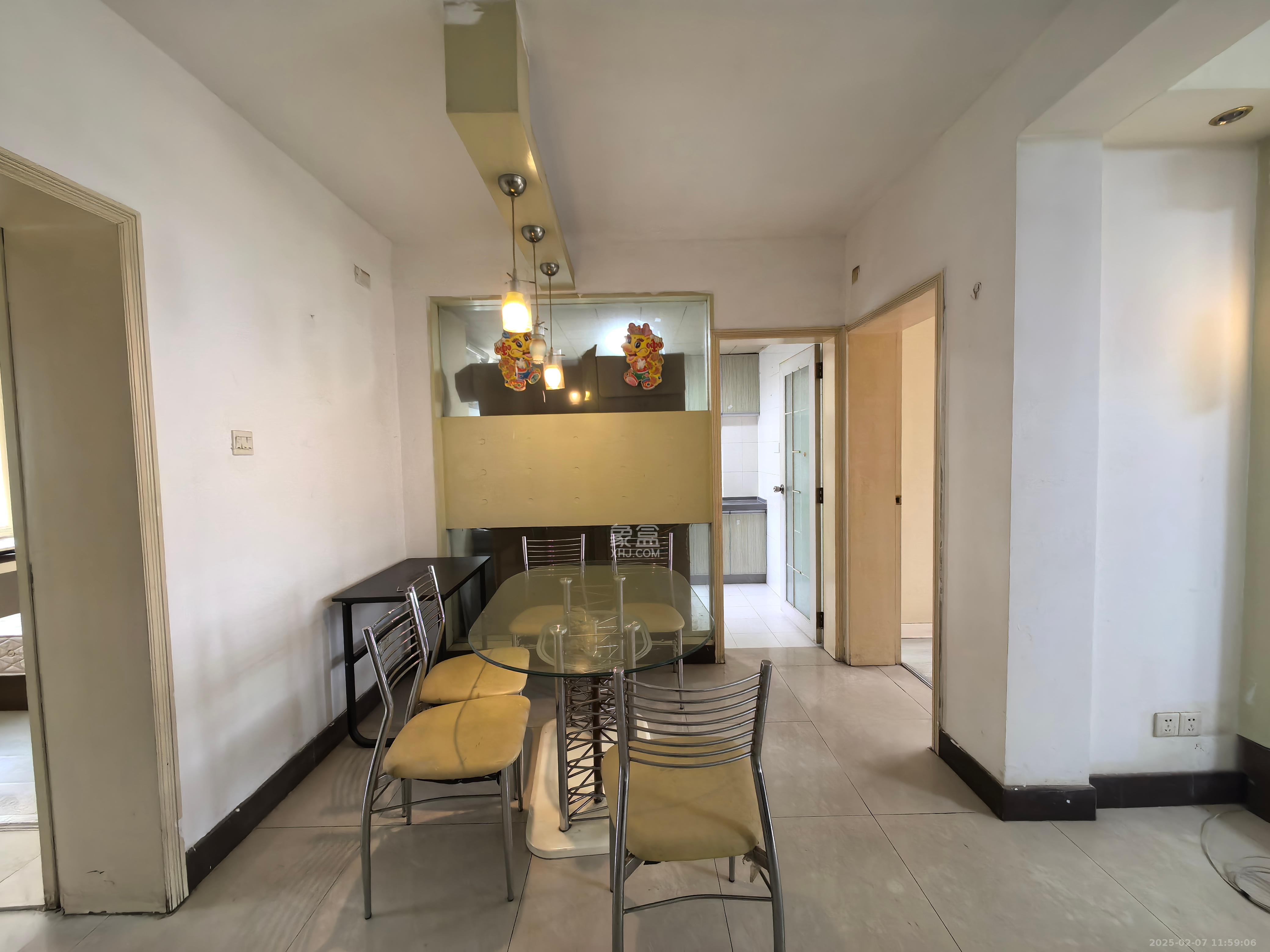 咸嘉新村嘉兴苑  3室2厅2卫    2300.0元/月 咸嘉新村嘉兴苑  3室2厅2卫    2300.0元/月室内图