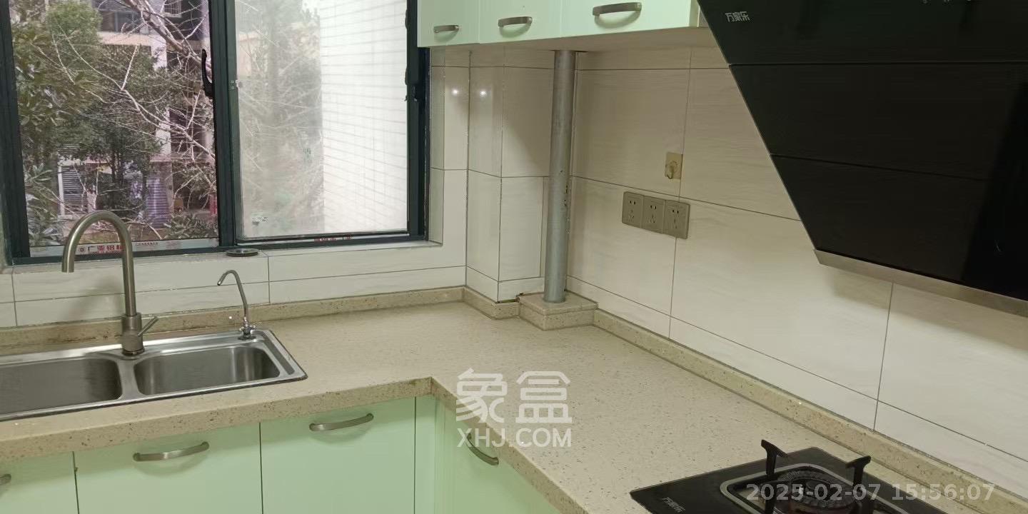 朝正美苑  3室2厅2卫   2900.00元/月室内图