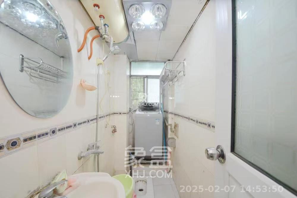 牛婆塘社区  3室1厅1卫   2000.00元/月室内图