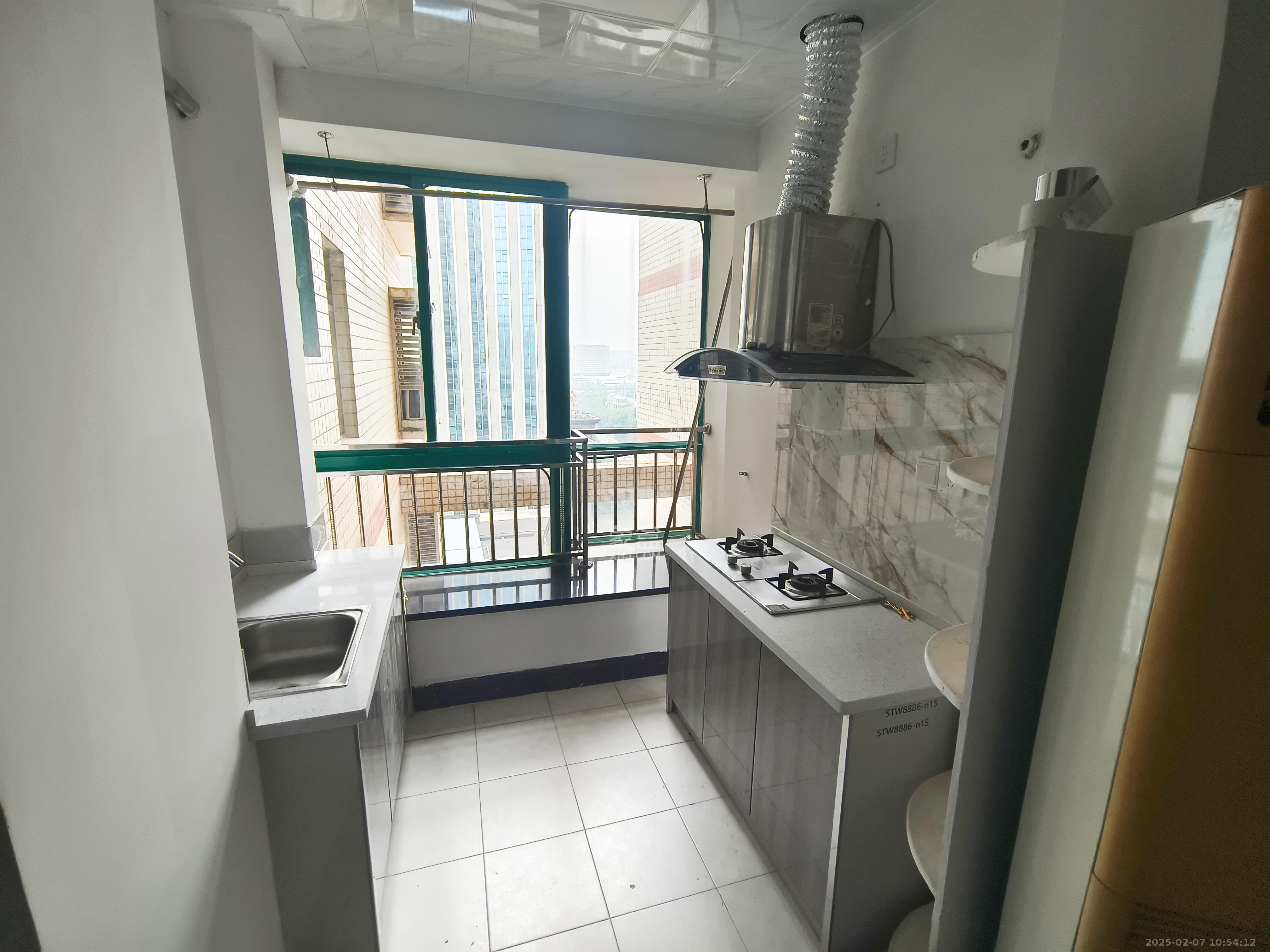 明城公寓 1室1厅1卫 1000.0元/月 明城公寓 1室1厅1卫 1000.0元/月室内图