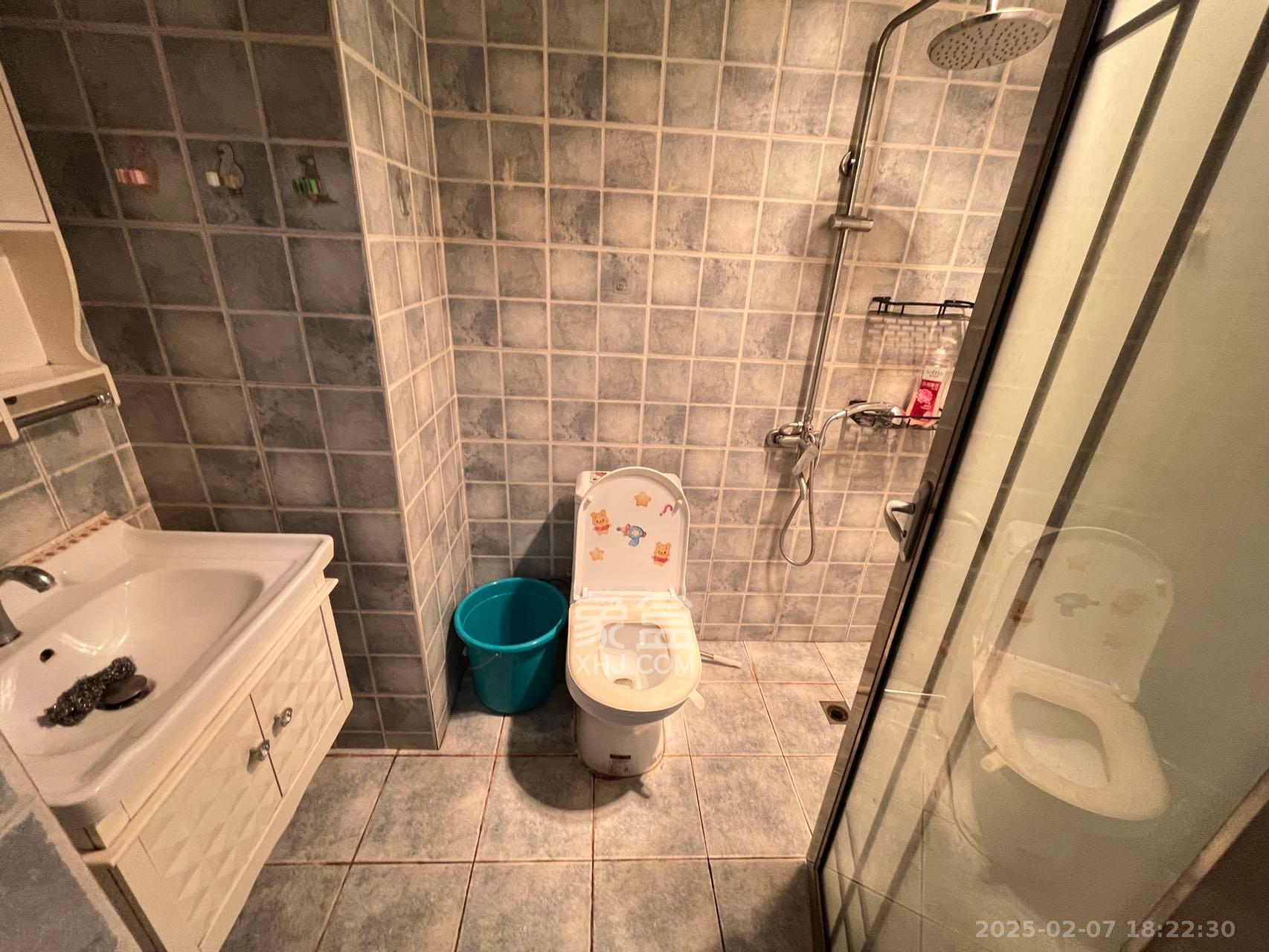 五矿紫湖香醍 1室1厅1卫 1000.0元/月 五矿紫湖香醍 1室1厅1卫 1000.0元/月室内图