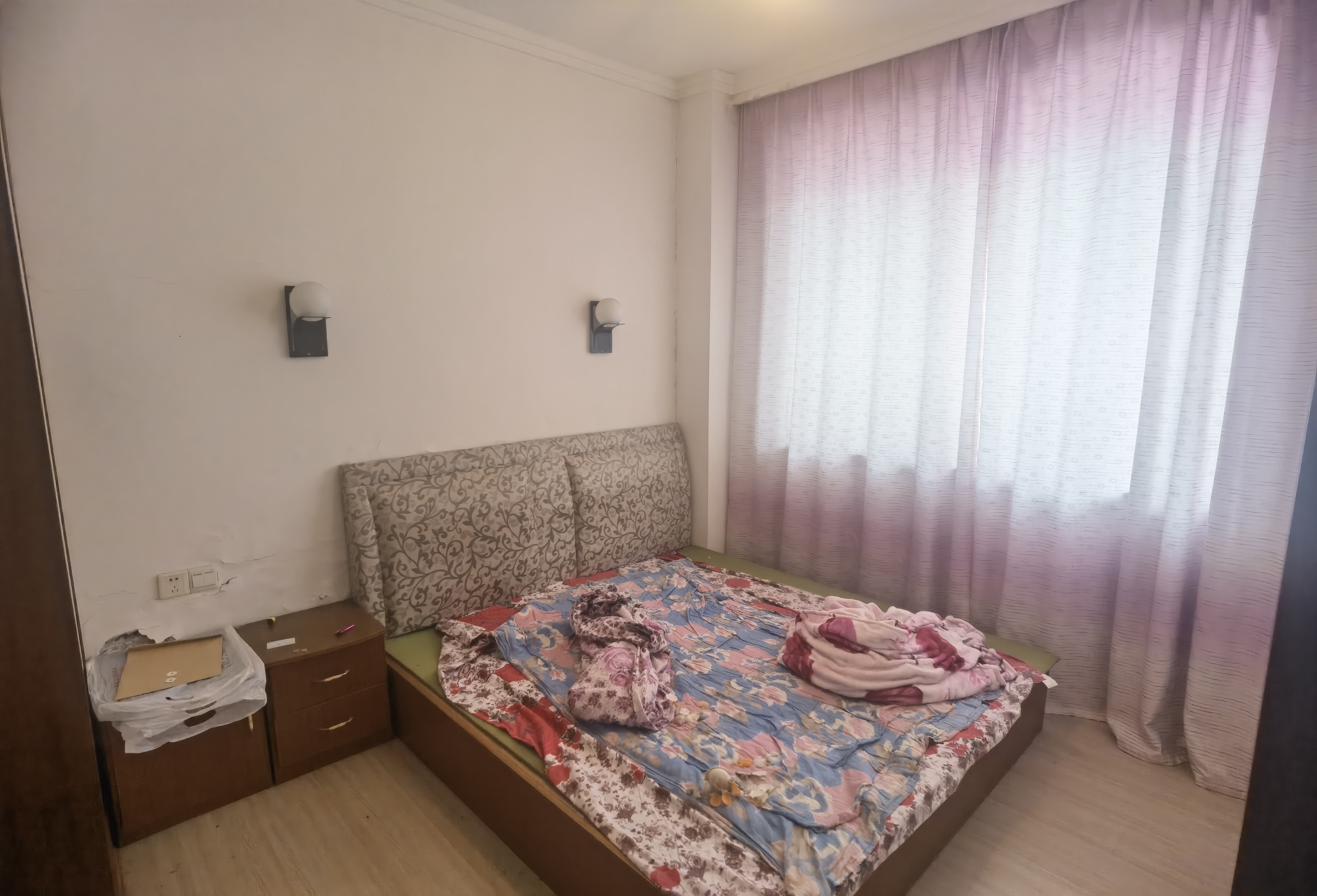 长安花园 4室2厅2卫 45.8万 长安花园 4室2厅2卫 45.8万客厅