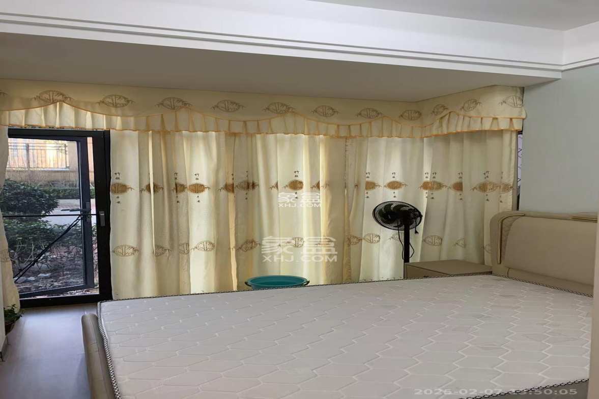 奥克斯滨仕花园(奥克斯洋湖广场/奥克斯中心) 3室2厅1卫 3800.0元/月 奥克斯滨仕花园(奥克斯洋湖广场/奥克斯中心) 3室2厅1卫 3800.0元/月室内图