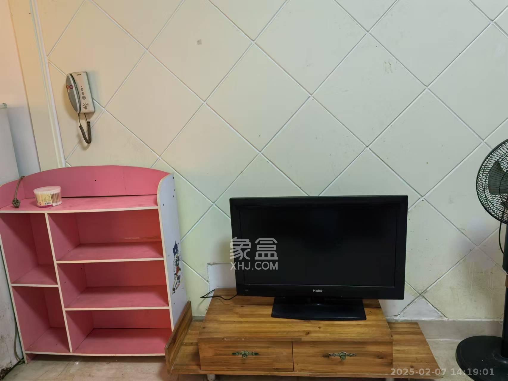 名富公寓  1室1厅1卫   1200.00元/月室内图