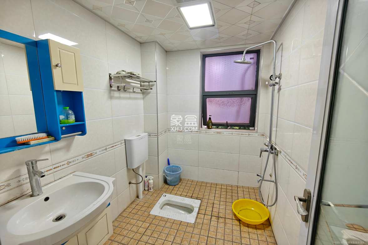 美的城一期 3室2厅2卫 1680.0元/月 美的城一期 3室2厅2卫 1680.0元/月室内图